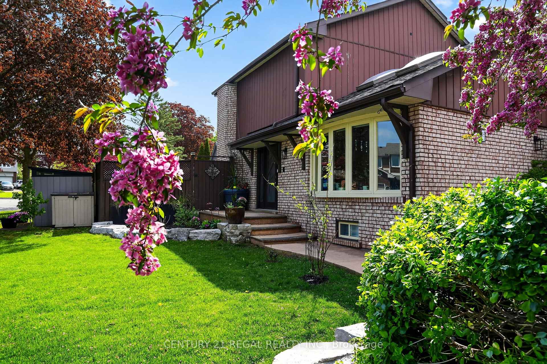 Photo 1 of 481 Camelot Drive W, Oshawa, Eastdale — HOMEH