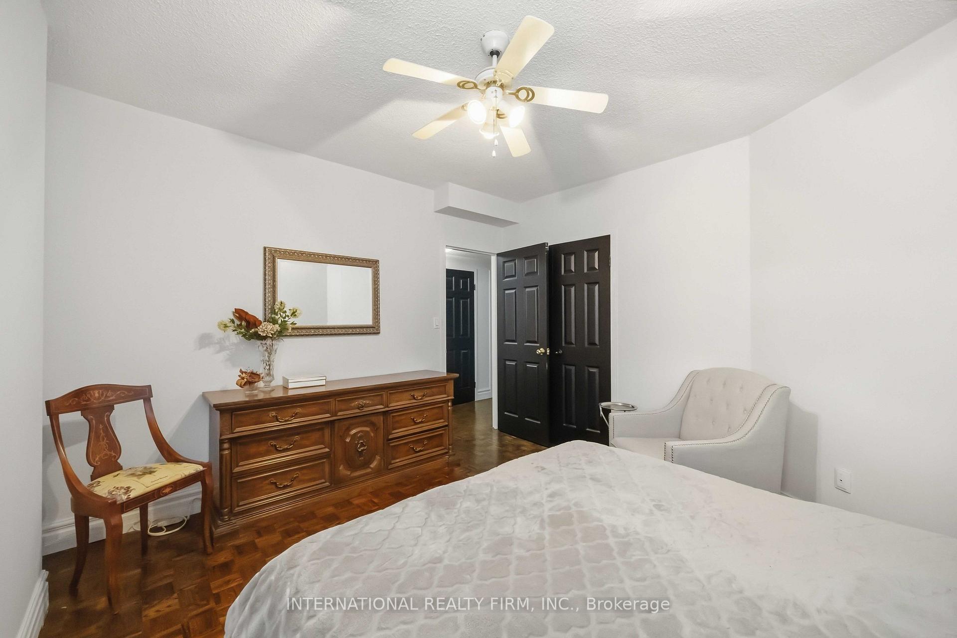 Photo 12 of Unit 101, 151 La Rose Avenue E, Etobicoke, Humber Heights — HOMEH