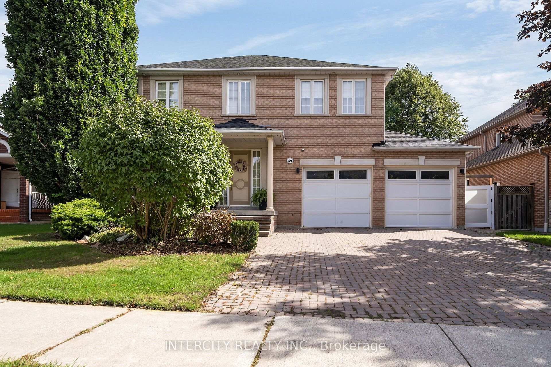 Photo 2 of 59 Kimber Crescent, Vaughan, East Woodbridge — HOMEH