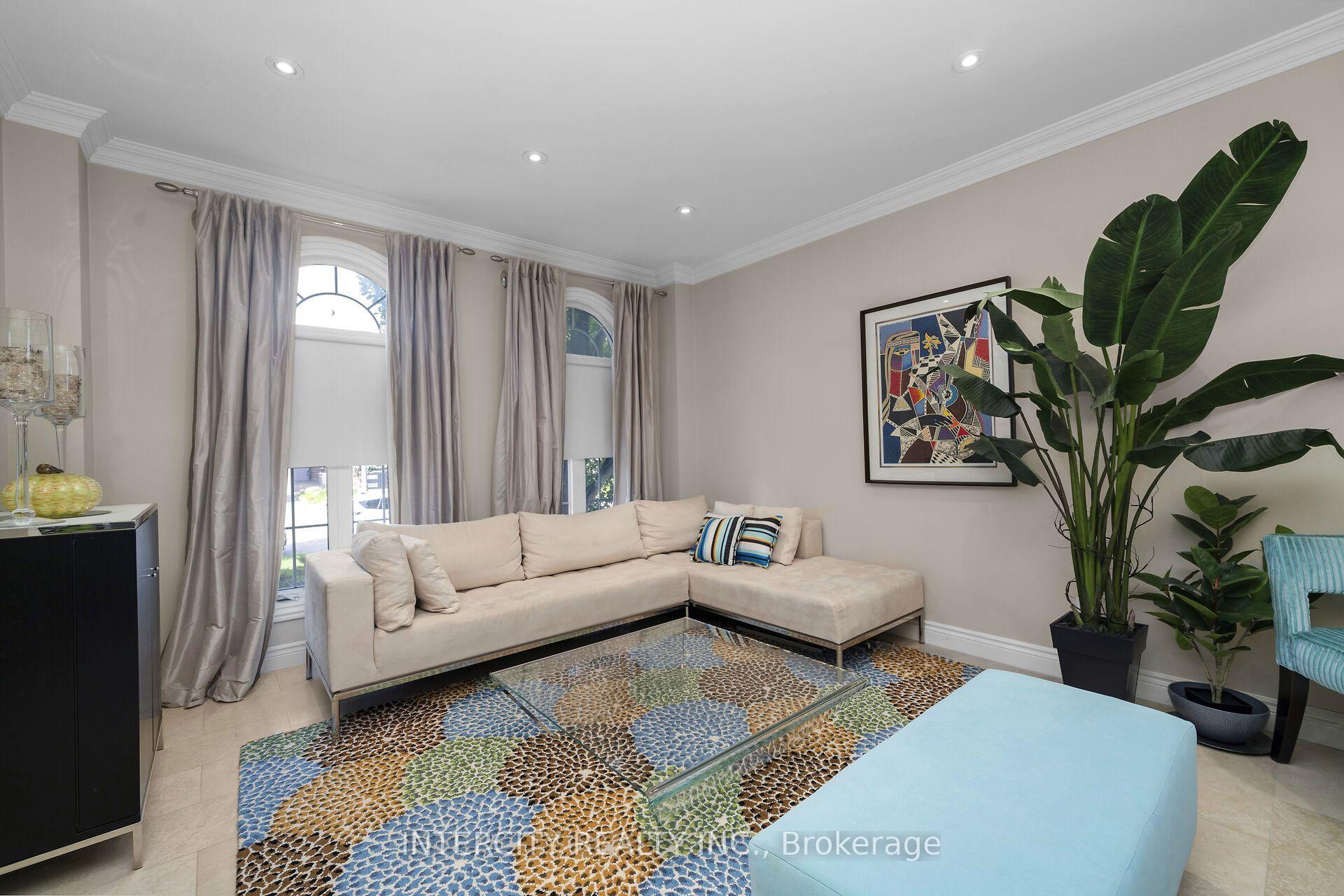 Photo 5 of 59 Kimber Crescent, Vaughan, East Woodbridge — HOMEH