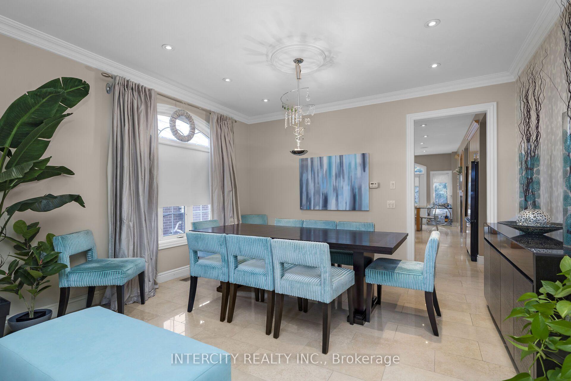 Photo 7 of 59 Kimber Crescent, Vaughan, East Woodbridge — HOMEH