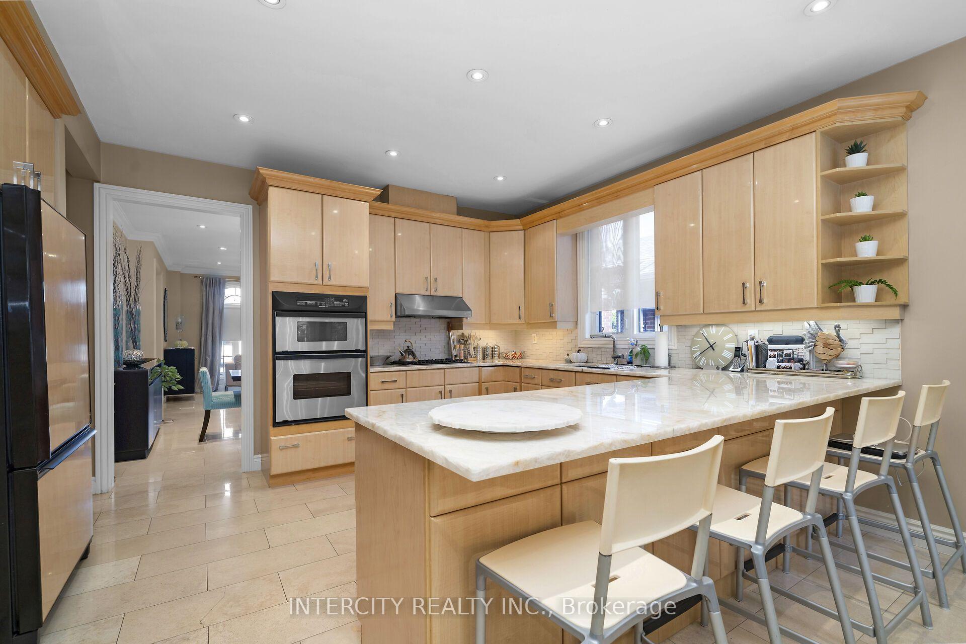 Photo 9 of 59 Kimber Crescent, Vaughan, East Woodbridge — HOMEH