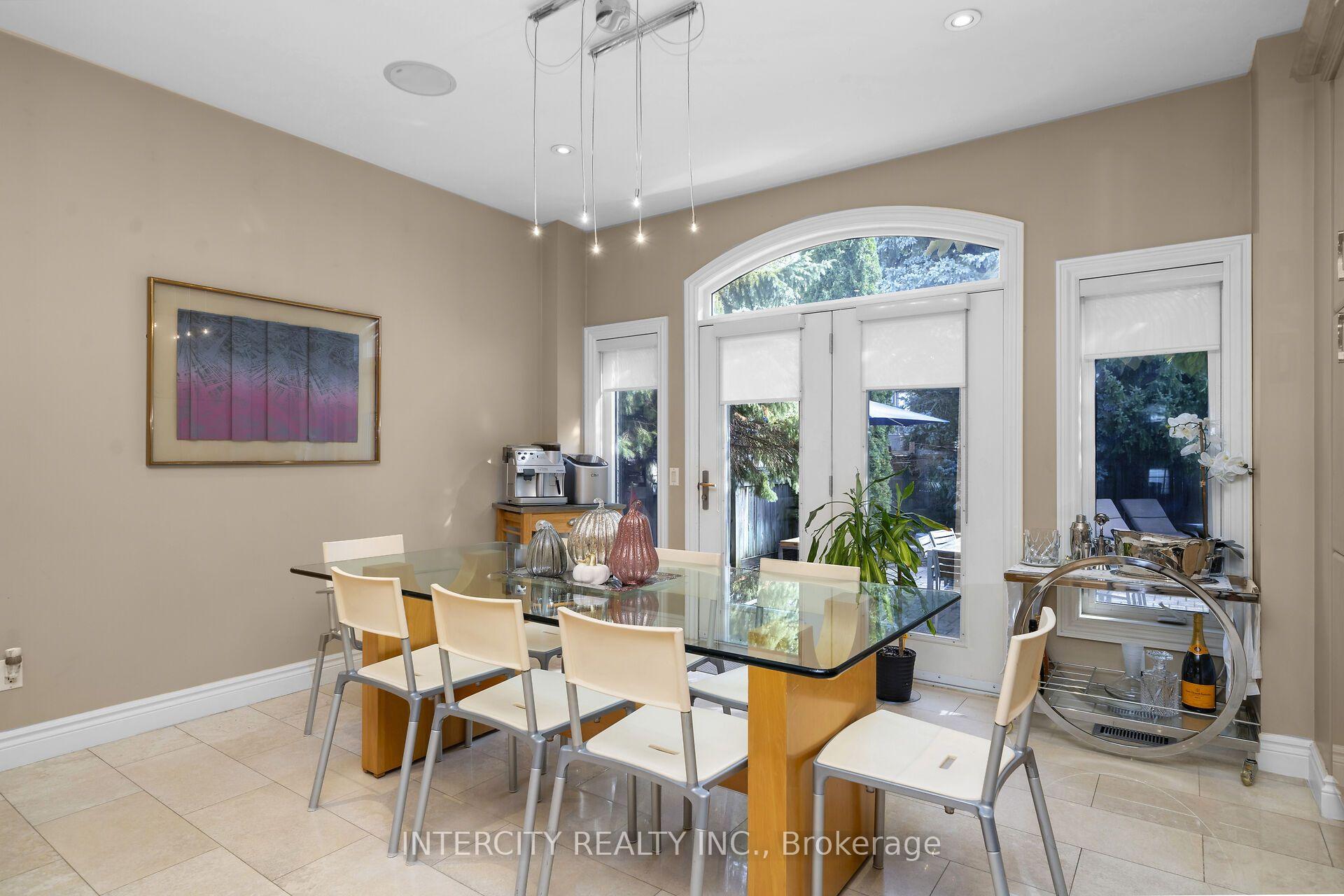 Photo 12 of 59 Kimber Crescent, Vaughan, East Woodbridge — HOMEH