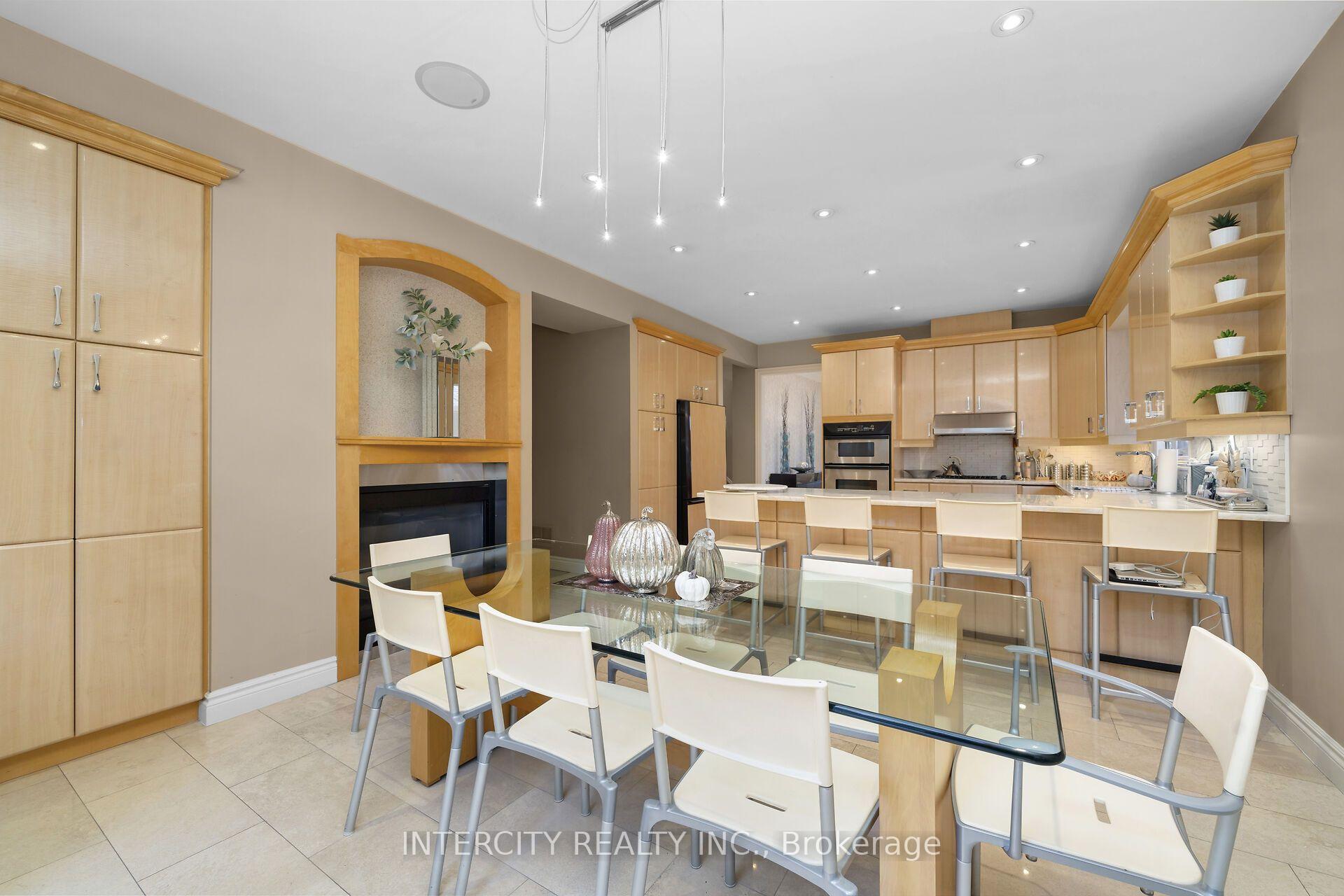 Photo 13 of 59 Kimber Crescent, Vaughan, East Woodbridge — HOMEH