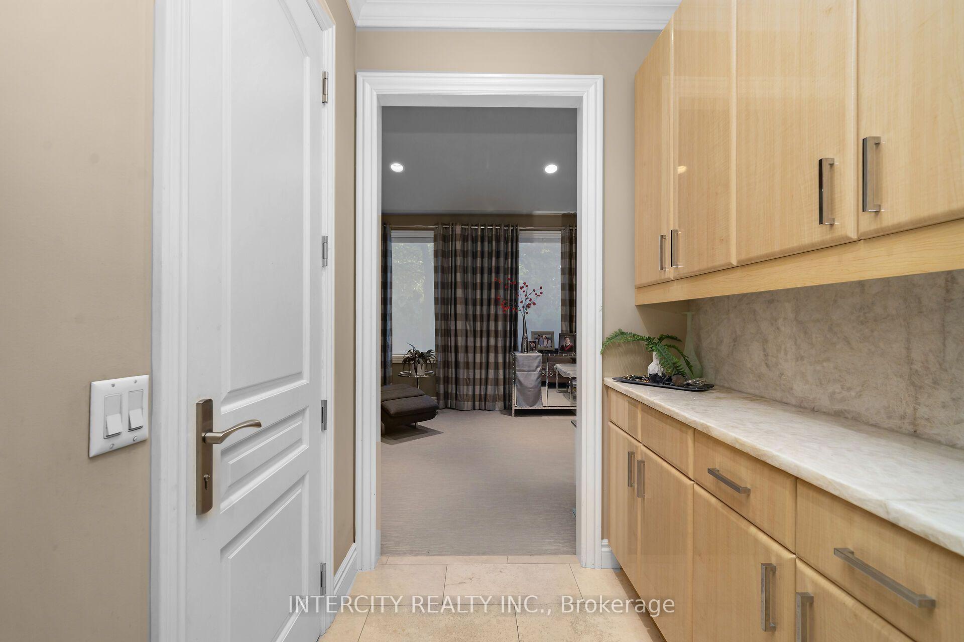 Photo 16 of 59 Kimber Crescent, Vaughan, East Woodbridge — HOMEH