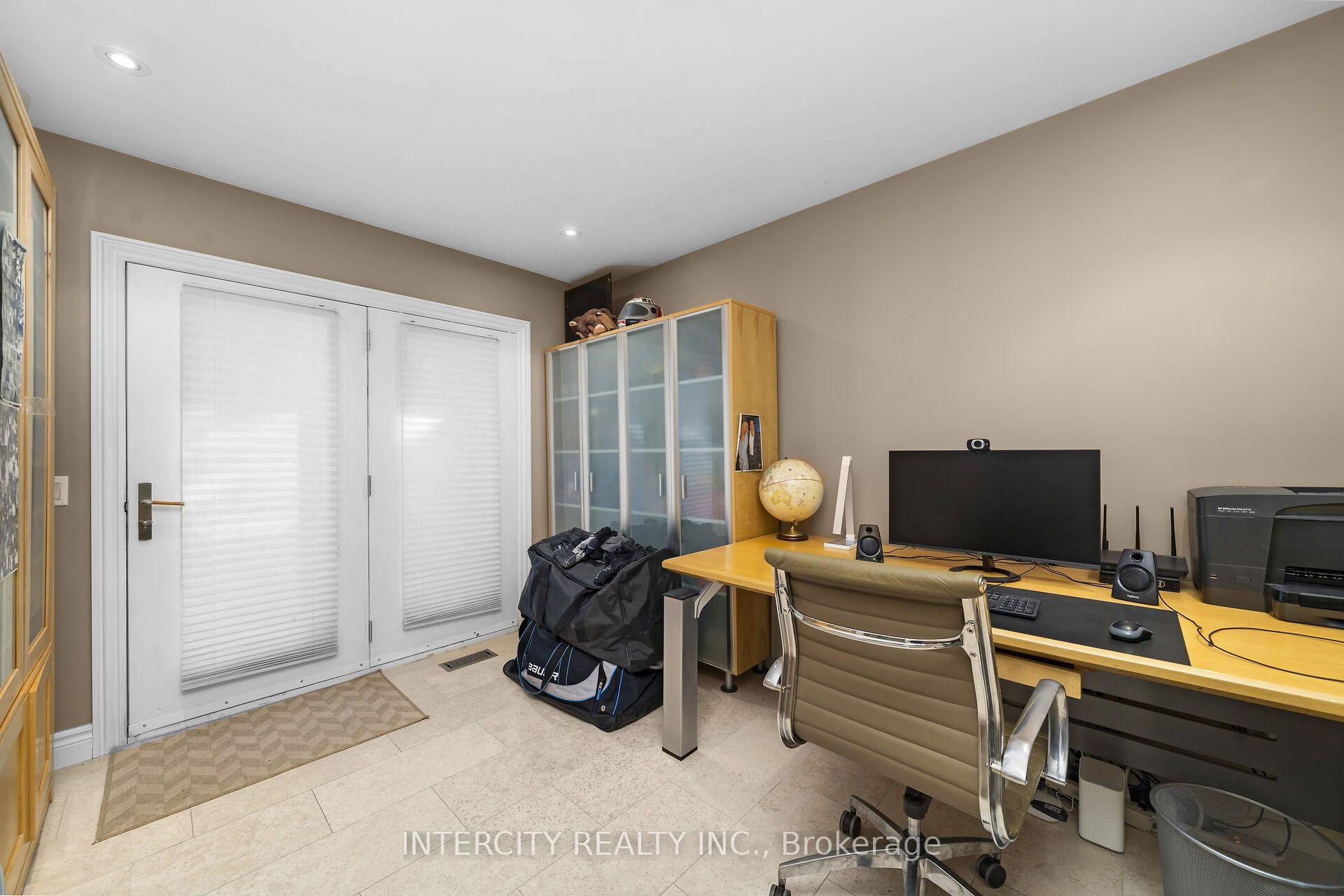 Photo 17 of 59 Kimber Crescent, Vaughan, East Woodbridge — HOMEH