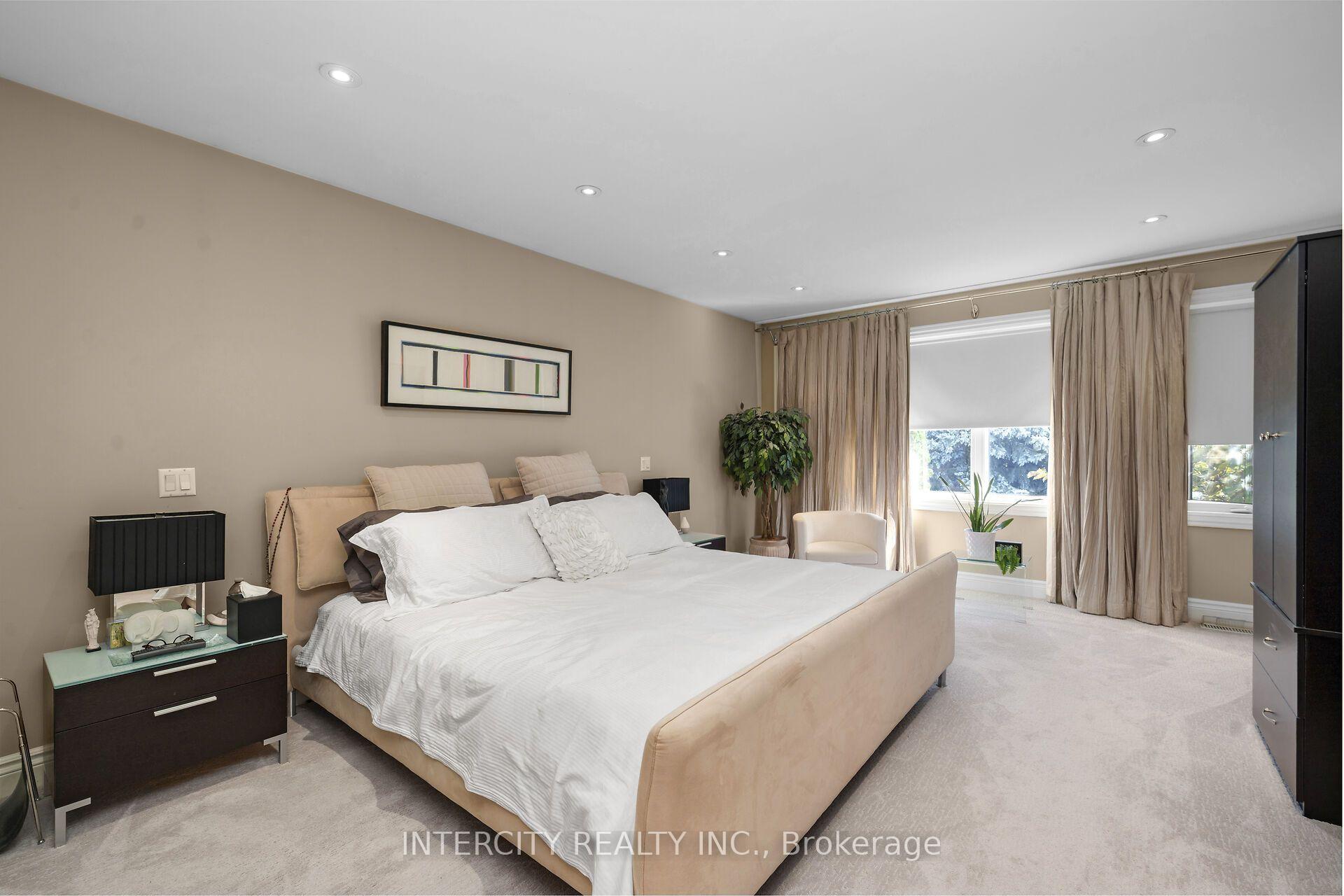 Photo 23 of 59 Kimber Crescent, Vaughan, East Woodbridge — HOMEH