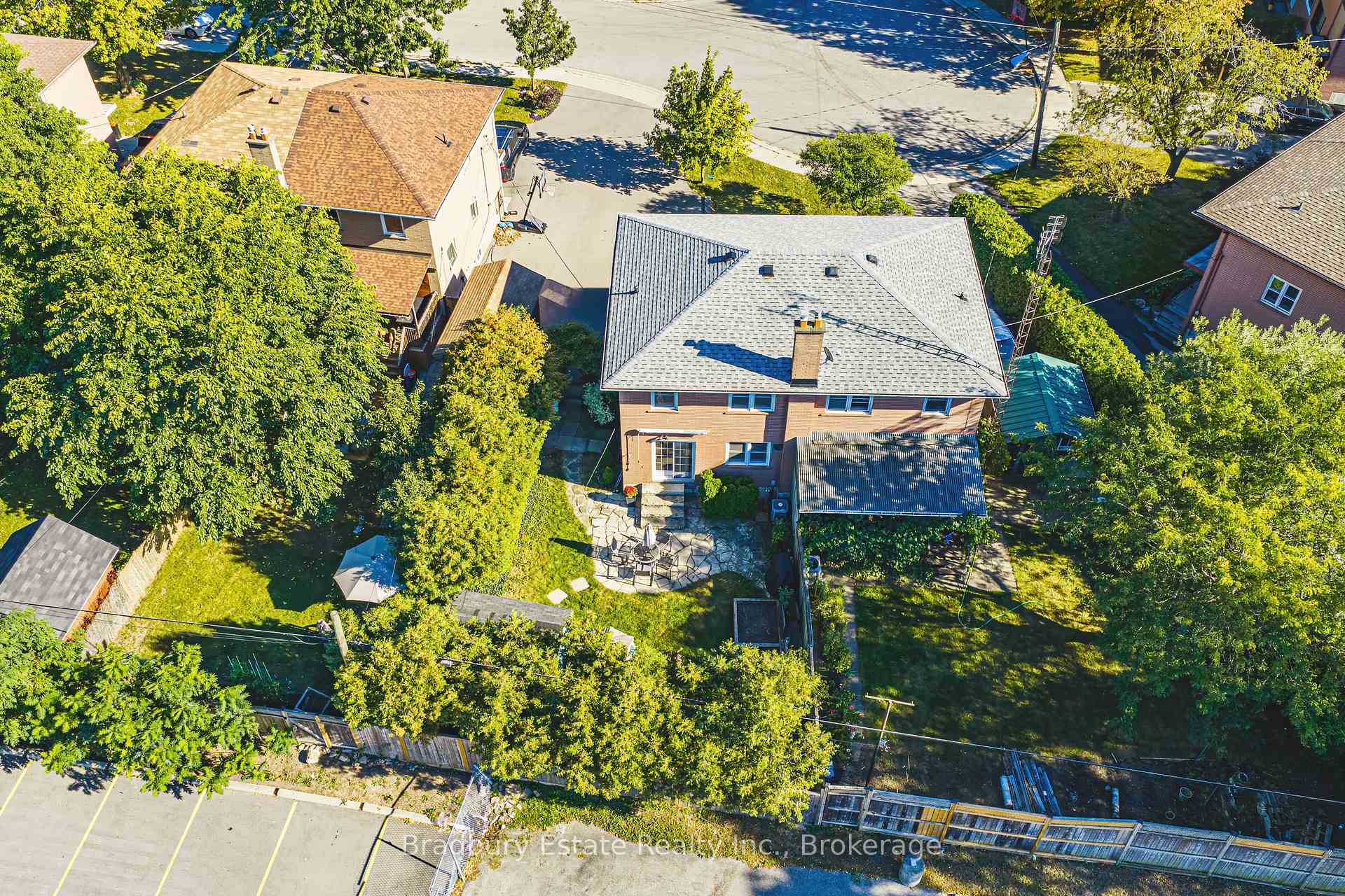 Photo 33 of 2301 Barclay Road, Burlington, Brant — HOMEH