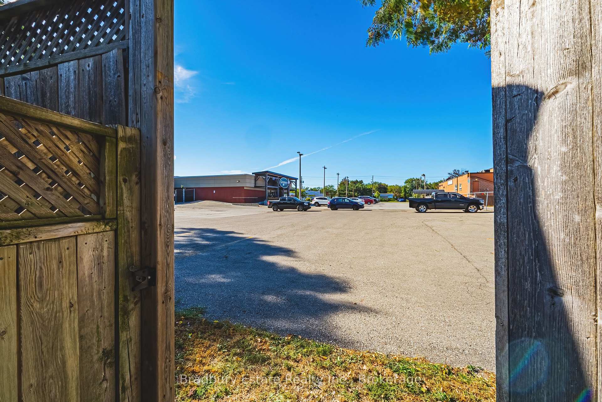 Photo 40 of 2301 Barclay Road, Burlington, Brant — HOMEH