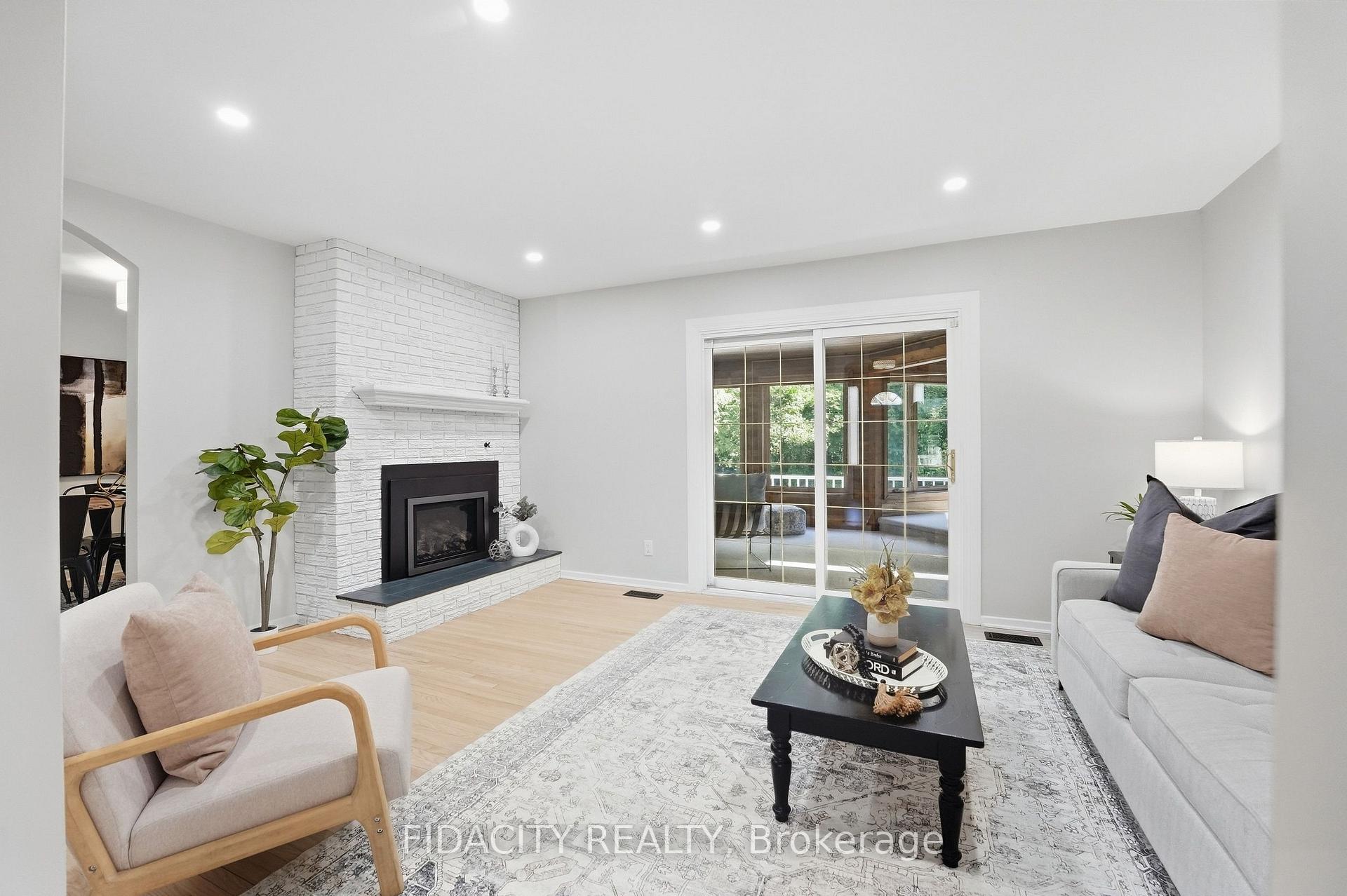 Photo 8 of 36 Beverly Street, Ottawa, Stittsville (Central) — HOMEH