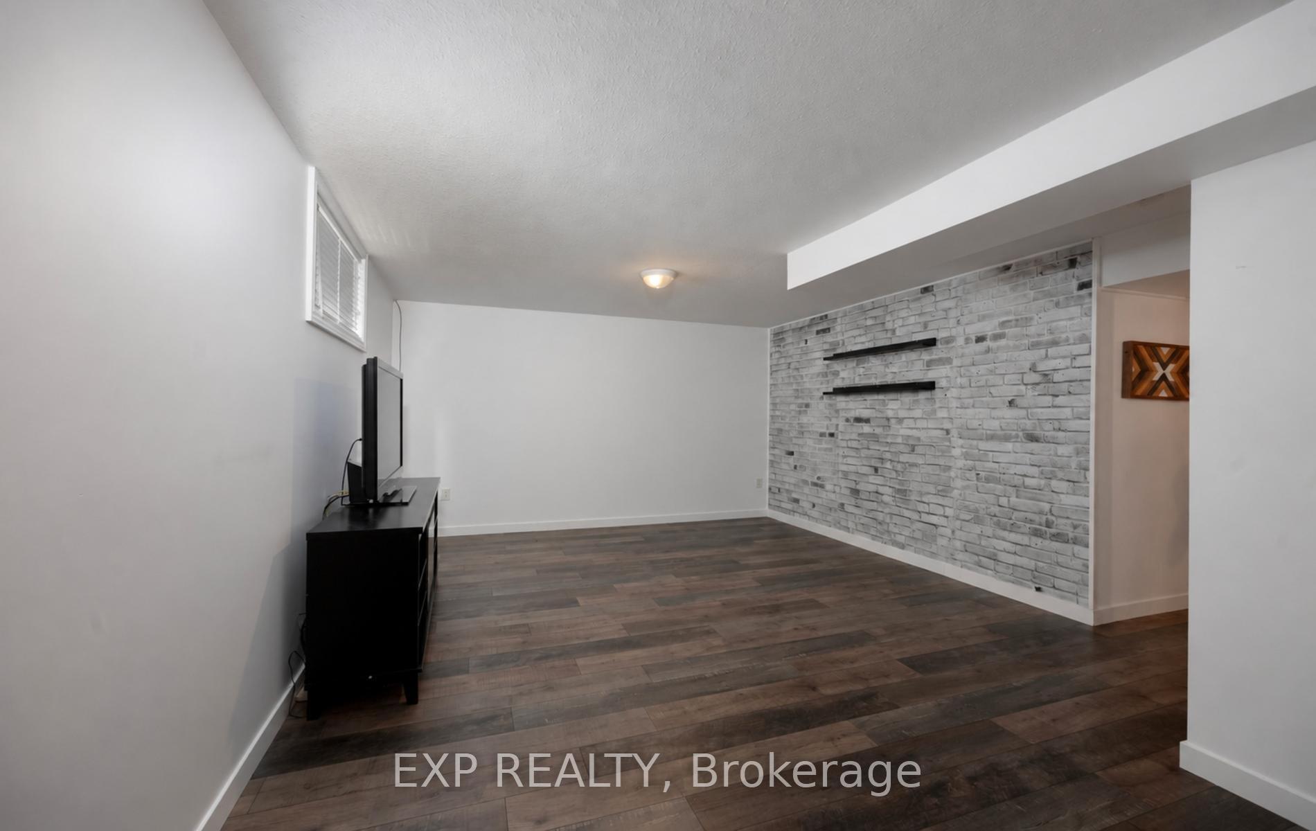 Photo 22 of 65 Kerr Crescent, Ingersoll, Ingersoll - North — HOMEH