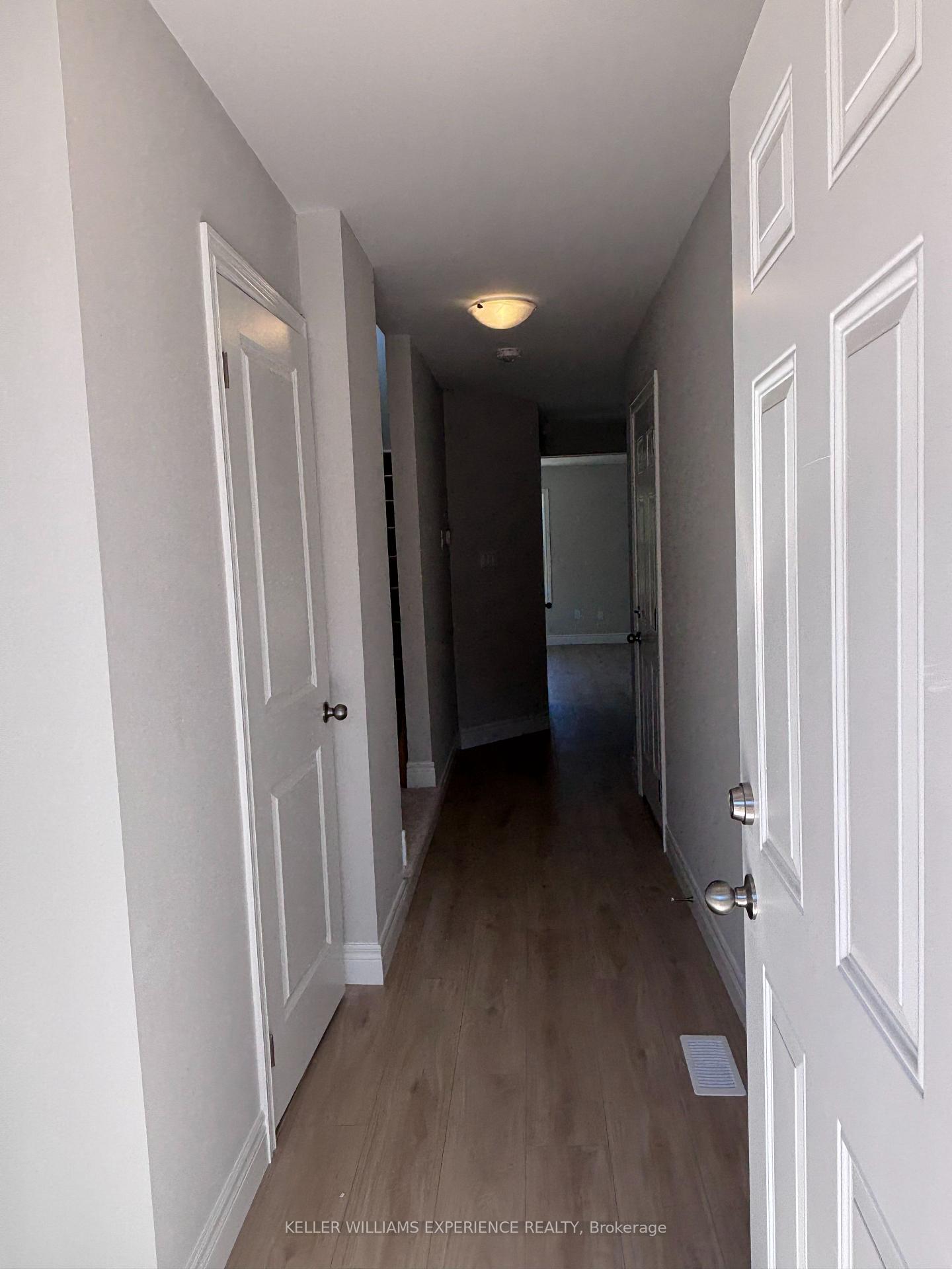 Photo 3 of 900 Wild Rose Drive, Gravenhurst, Wood (Gravenhurst) — HOMEH