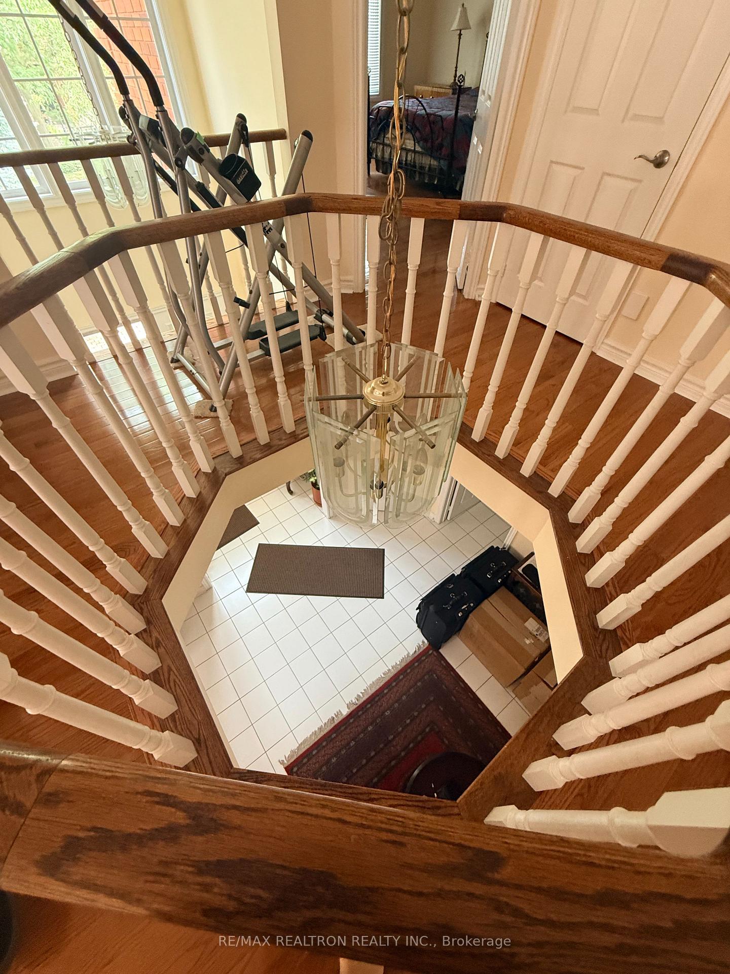 Photo 6 of 8 Waterdown Crescent, Whitby, Rolling Acres — HOMEH