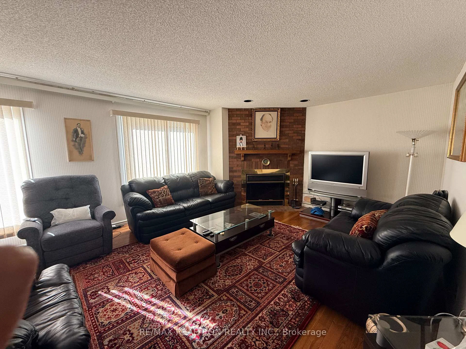 Photo 15 of 8 Waterdown Crescent, Whitby, Rolling Acres — HOMEH