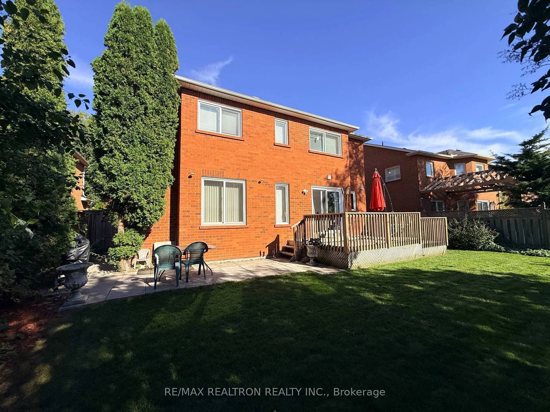 Photo 28 of 8 Waterdown Crescent, Whitby, Rolling Acres — HOMEH