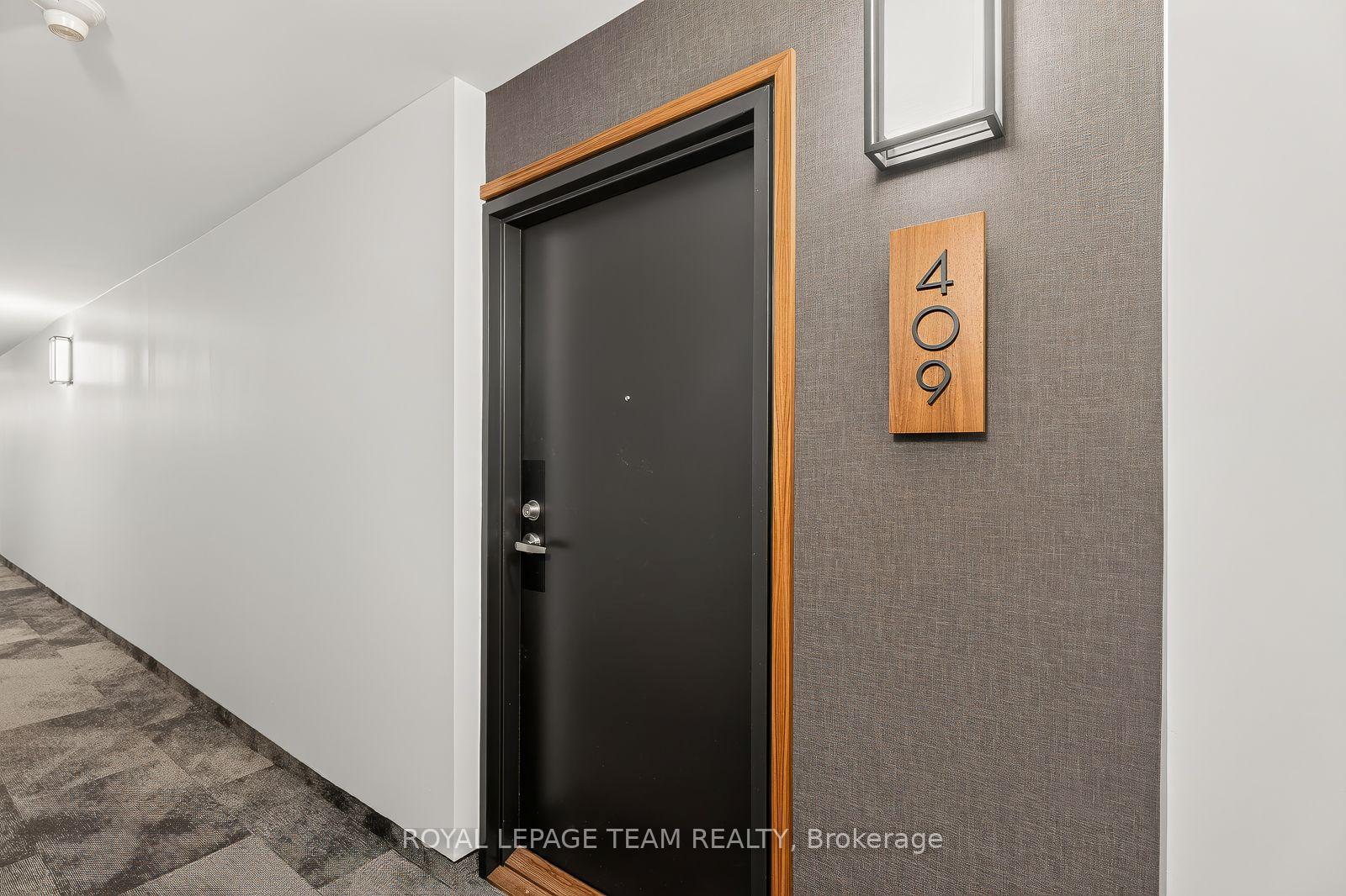 Photo 2 of Unit 409, 40 Landry Street, Ottawa, Vanier — HOMEH