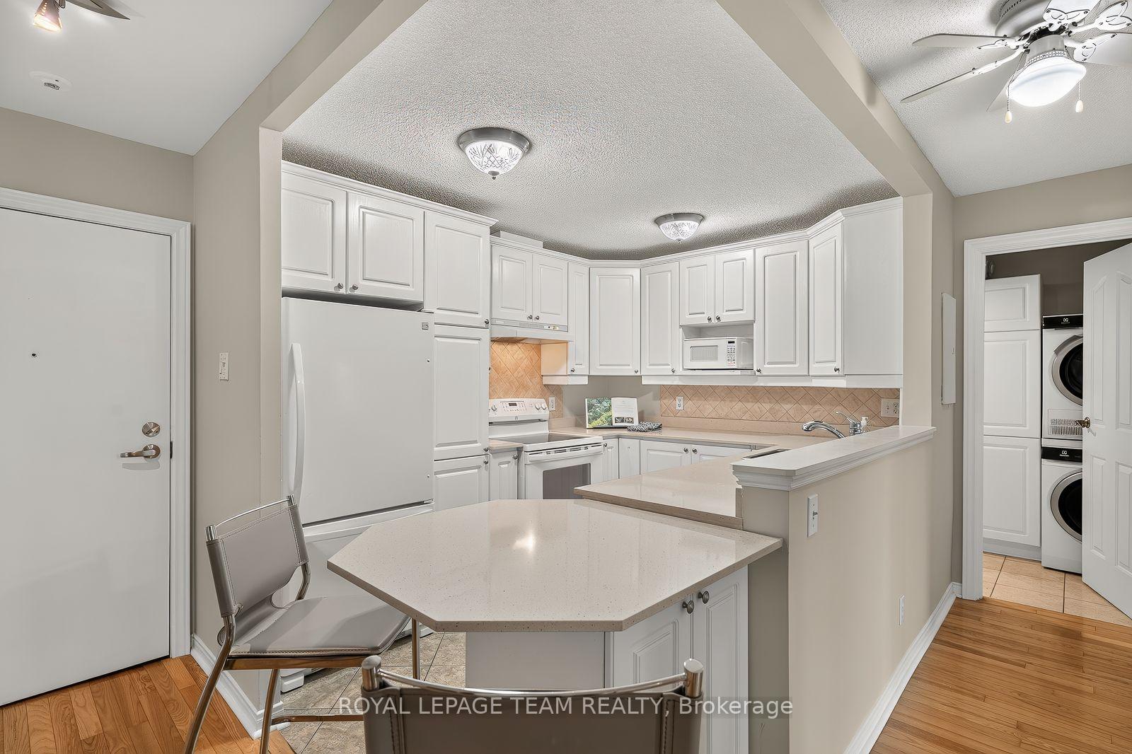 Photo 13 of Unit 409, 40 Landry Street, Ottawa, Vanier — HOMEH