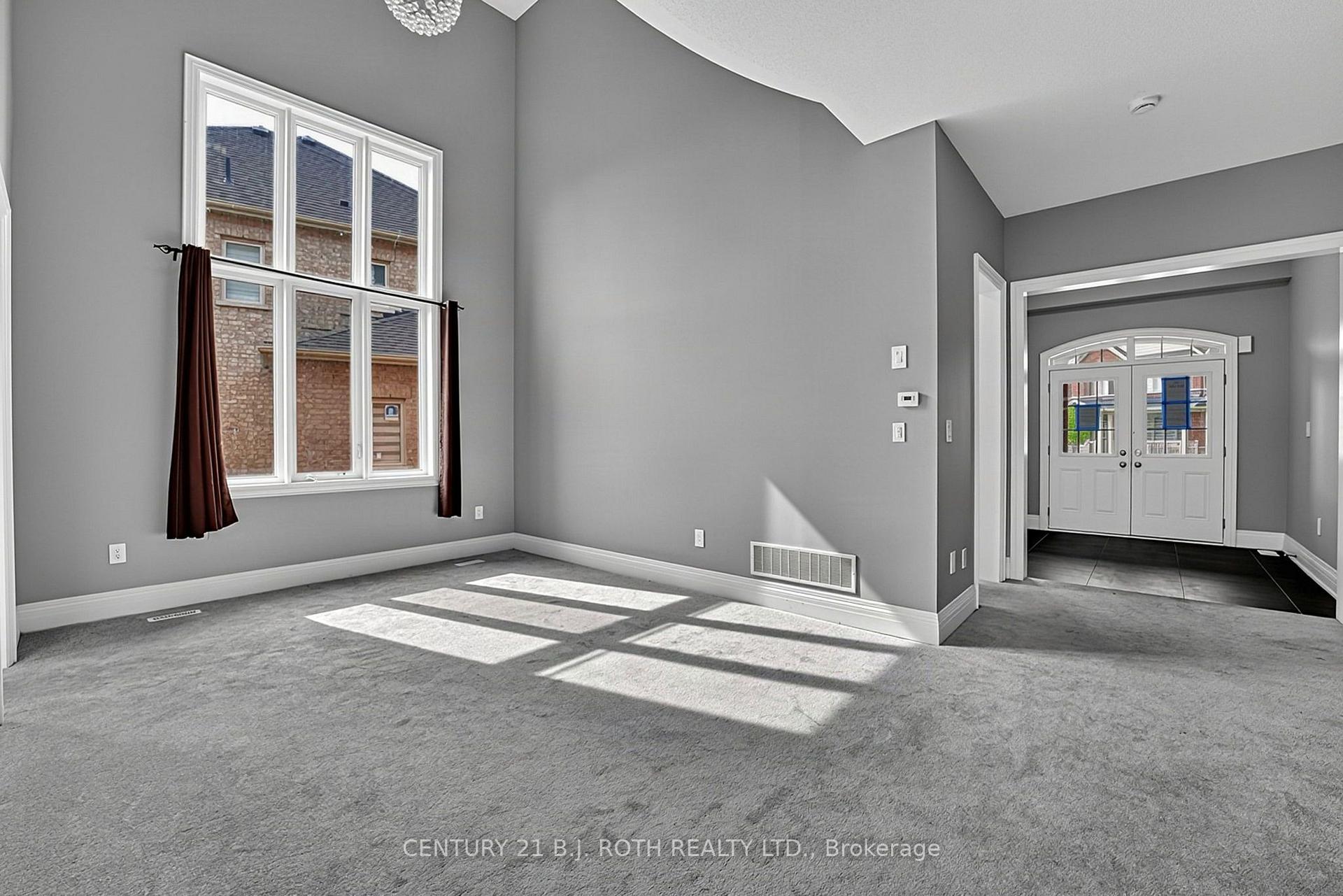 Photo 4 of 55 Sanford Circle, Springwater, Centre Vespra — HOMEH