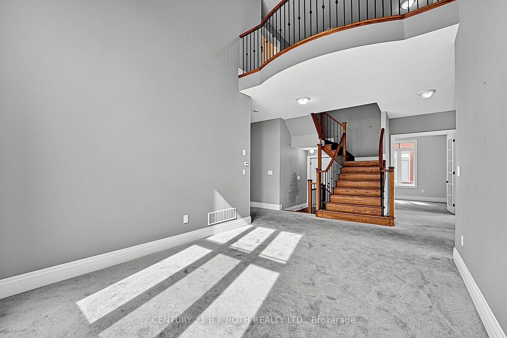 Photo 8 of 55 Sanford Circle, Springwater, Centre Vespra — HOMEH