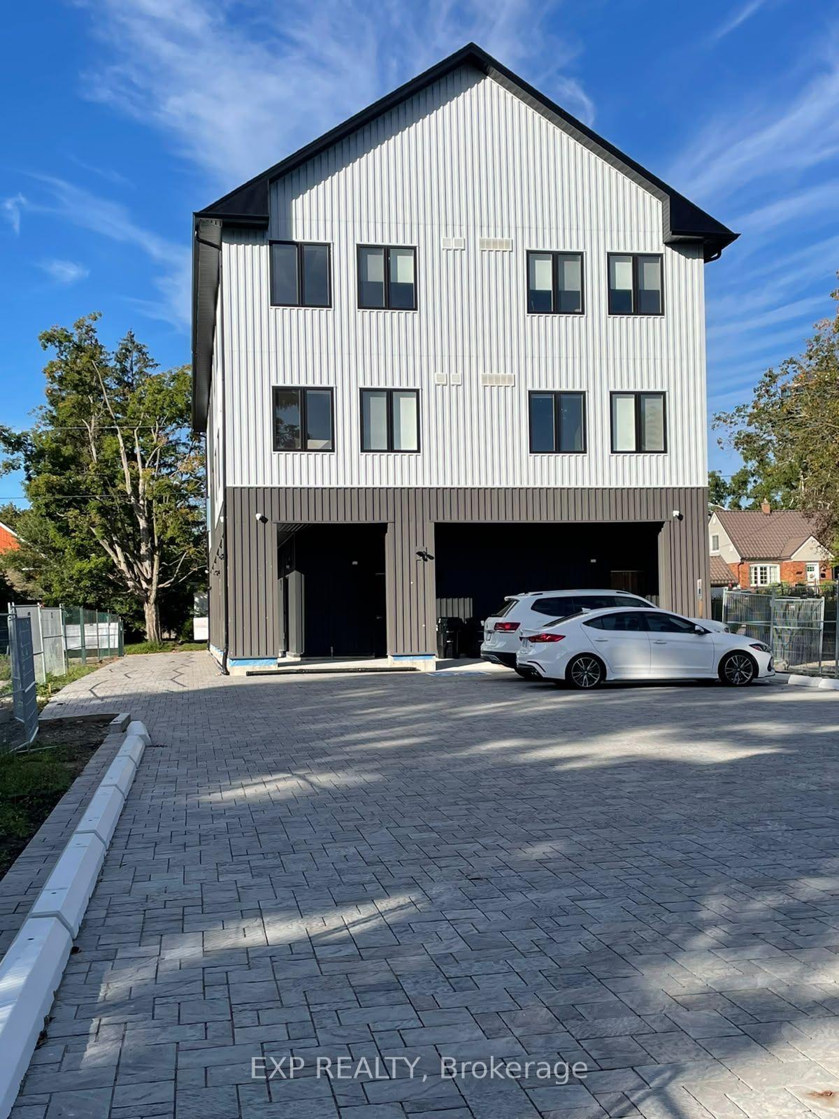 Photo 2 of Unit 303, 145 Clapperton Street, Barrie, Wellington — HOMEH