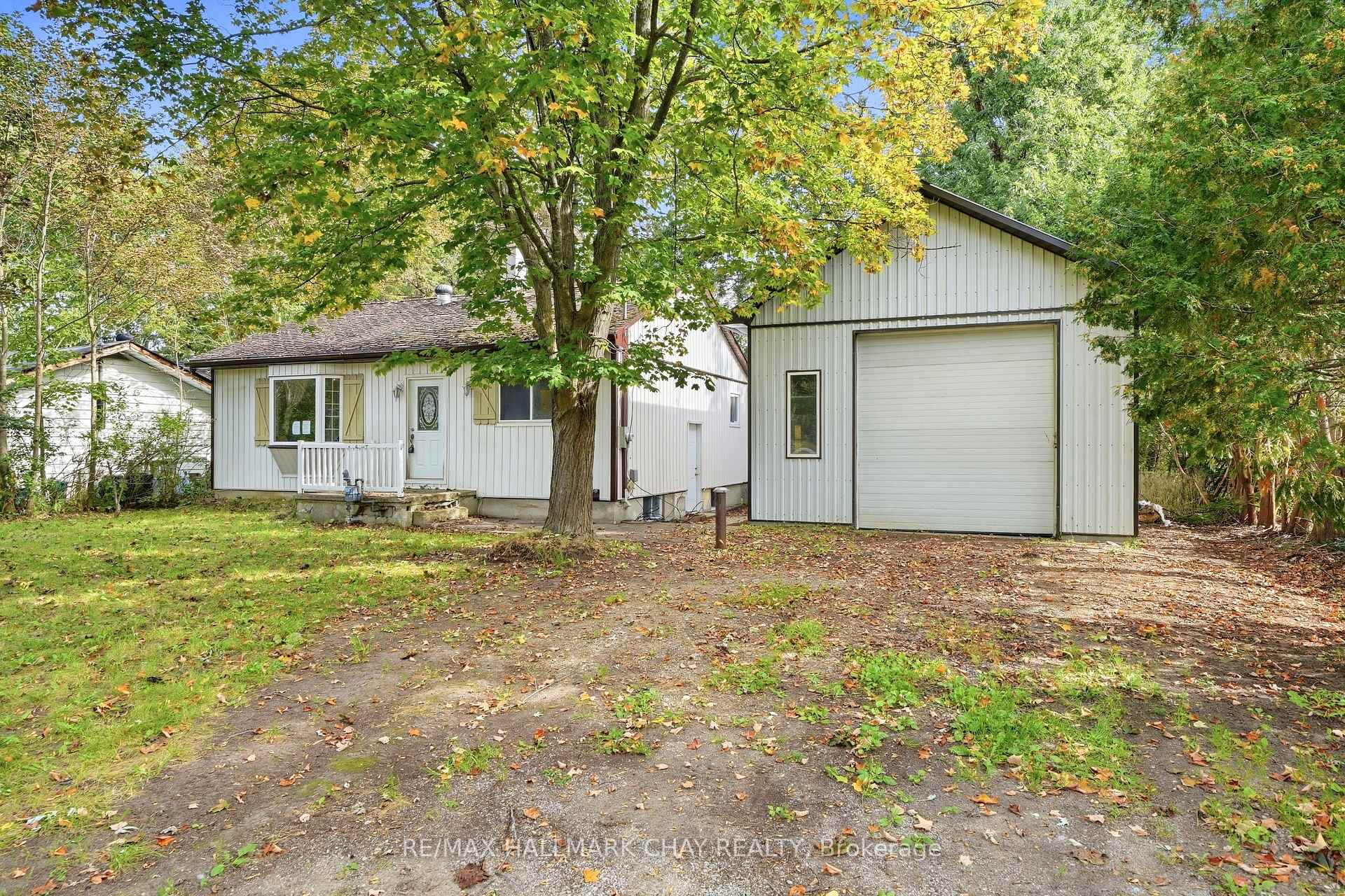 Photo of 1213 Bayfield Street N