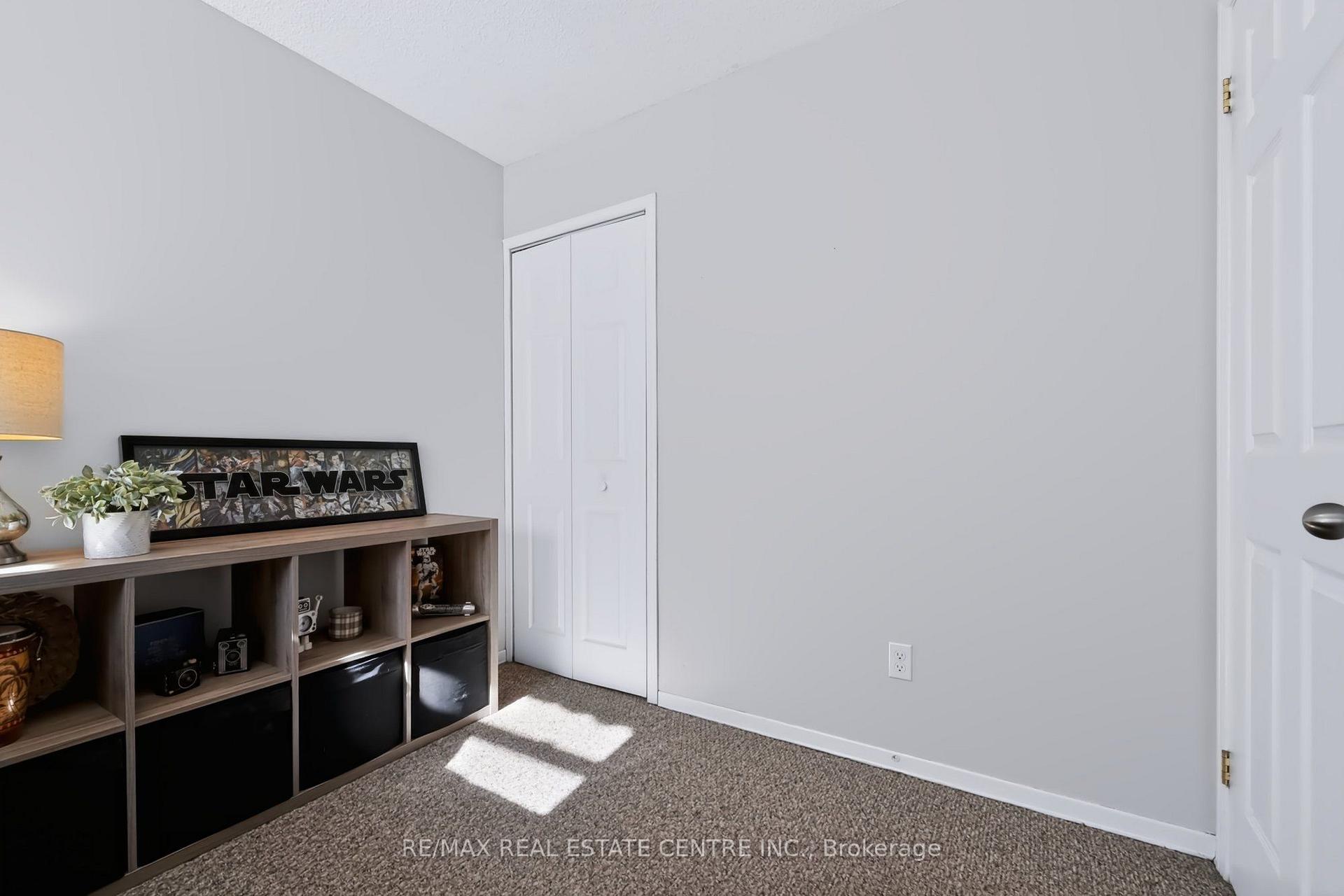 Photo 25 of 220 Harvest Drive, Milton, Bronte Meadows — HOMEH