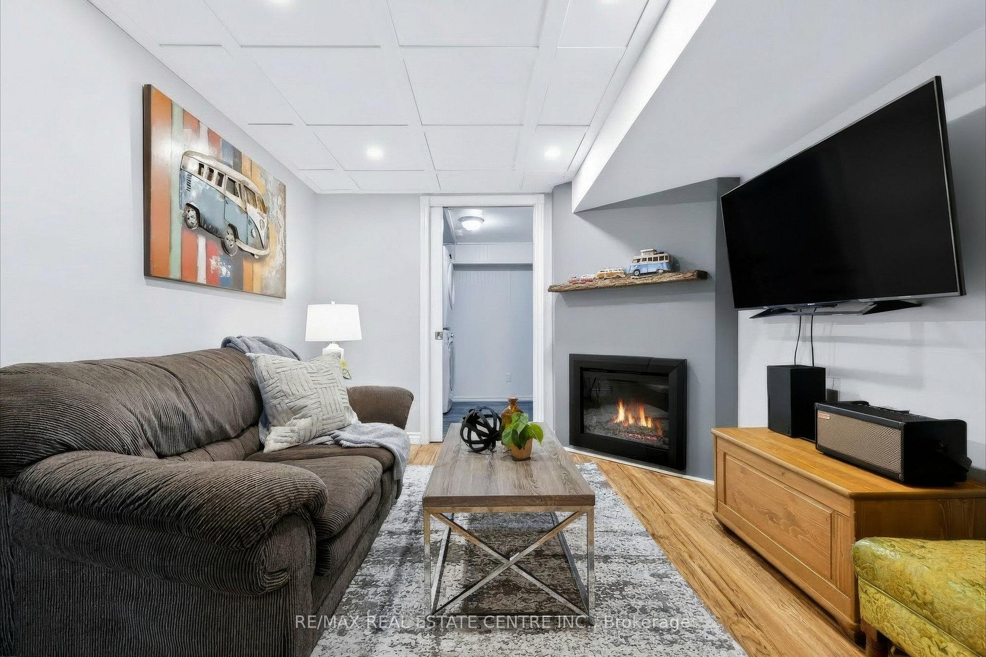 Photo 31 of 220 Harvest Drive, Milton, Bronte Meadows — HOMEH