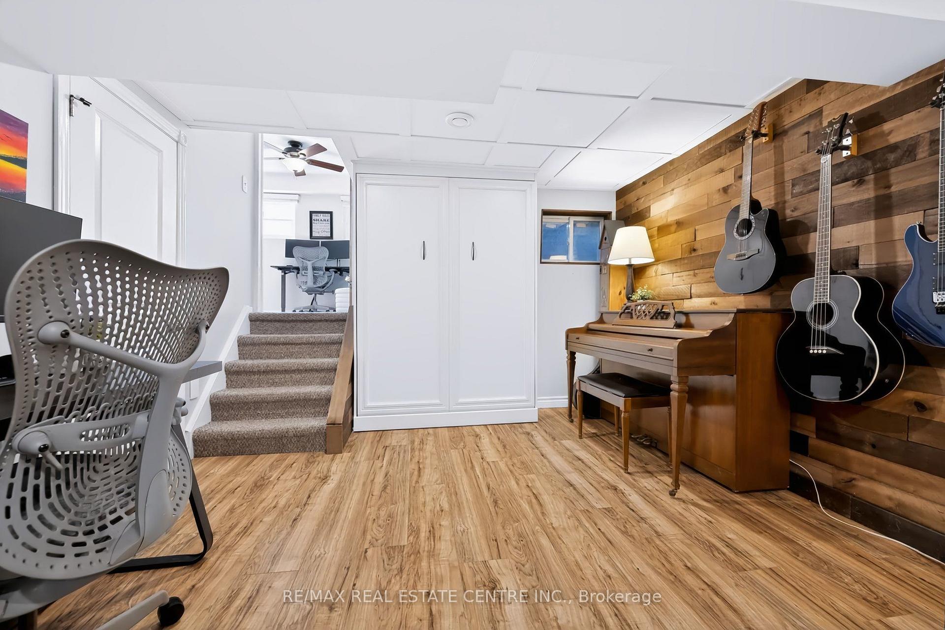 Photo 34 of 220 Harvest Drive, Milton, Bronte Meadows — HOMEH