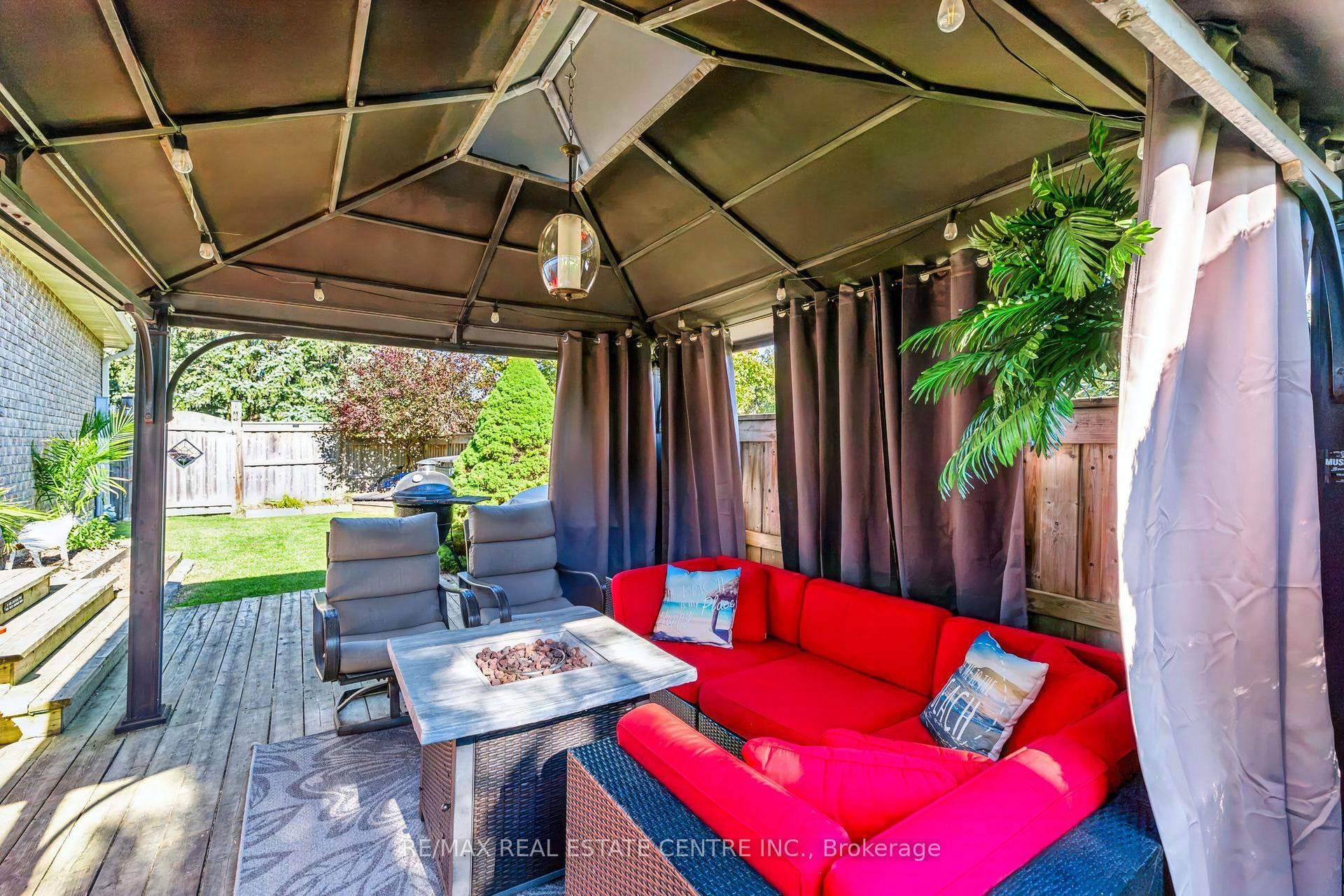 Photo 37 of 220 Harvest Drive, Milton, Bronte Meadows — HOMEH