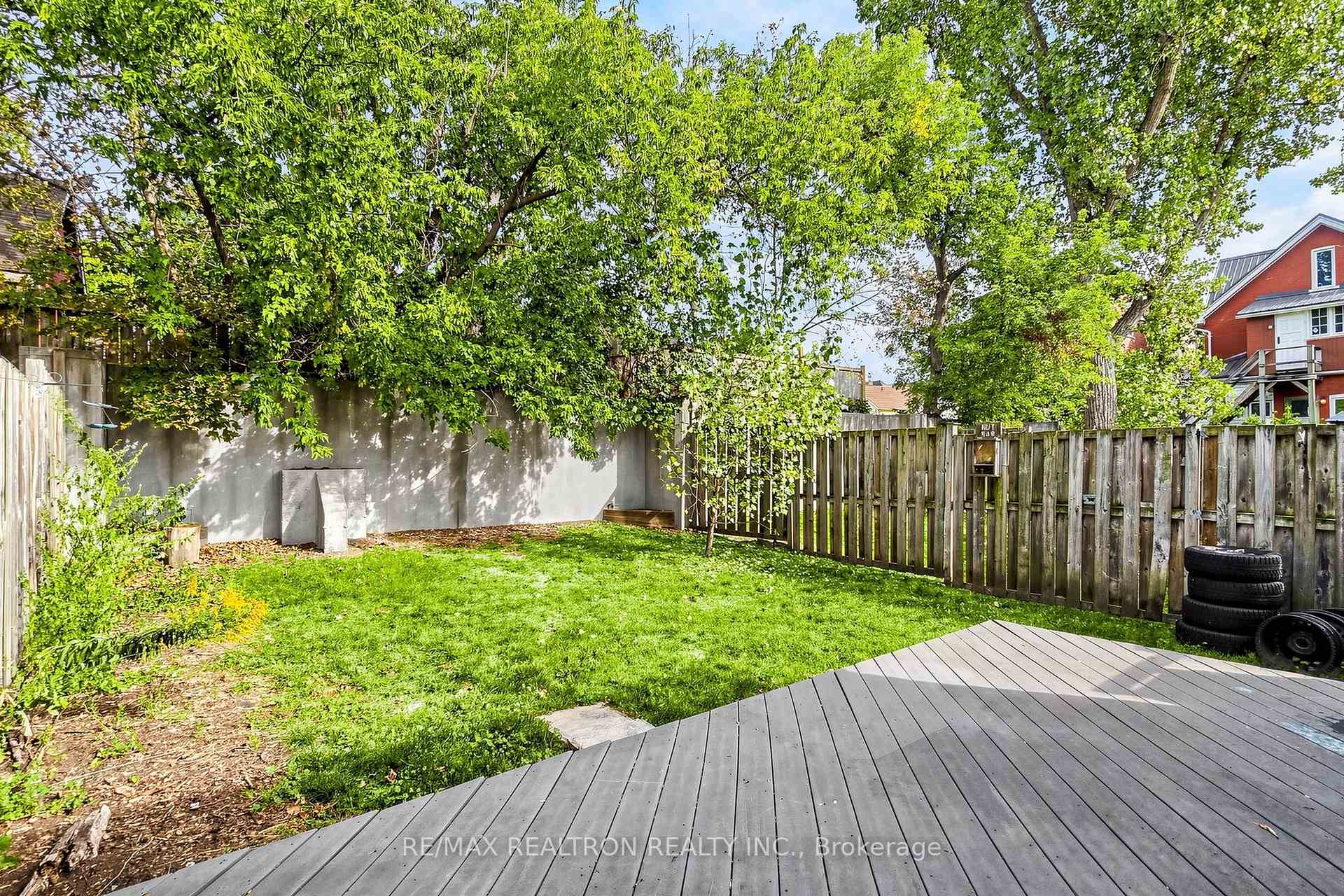 Photo 11 of 185 Parkhill Road, Peterborough, Town Ward 3 — HOMEH