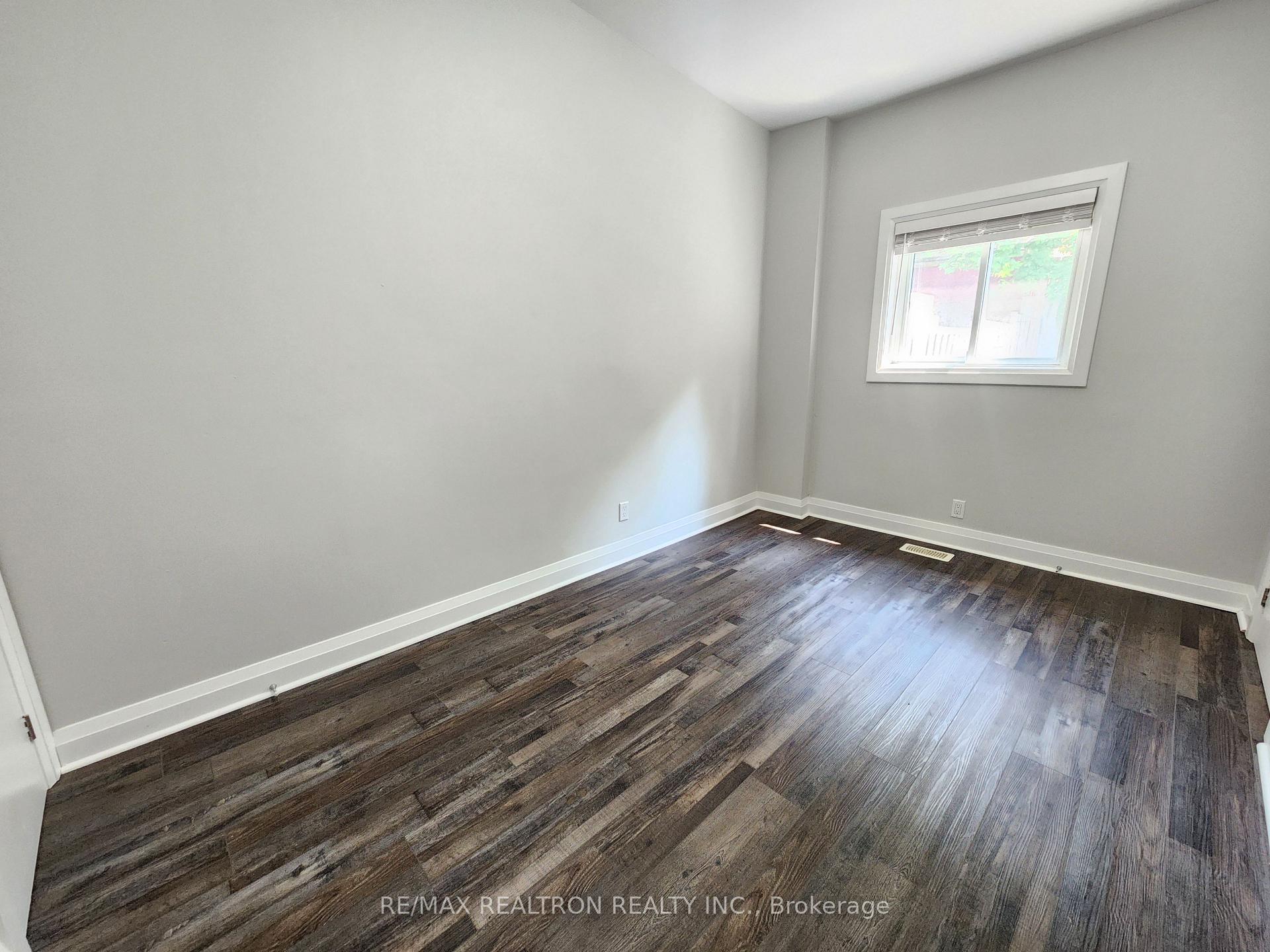 Photo 30 of 185 Parkhill Road, Peterborough, Town Ward 3 — HOMEH