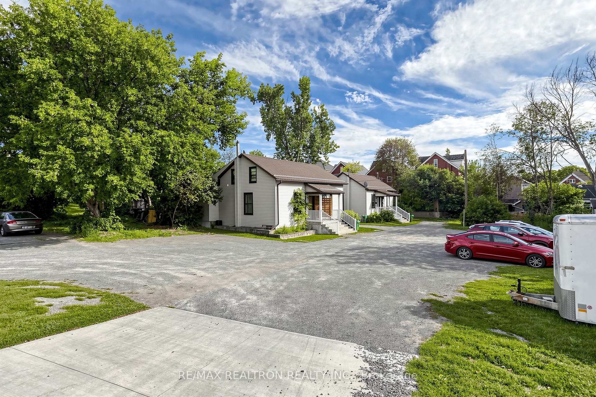 Photo 2 of 185 Parkhill Road, Peterborough, Town Ward 3 — HOMEH