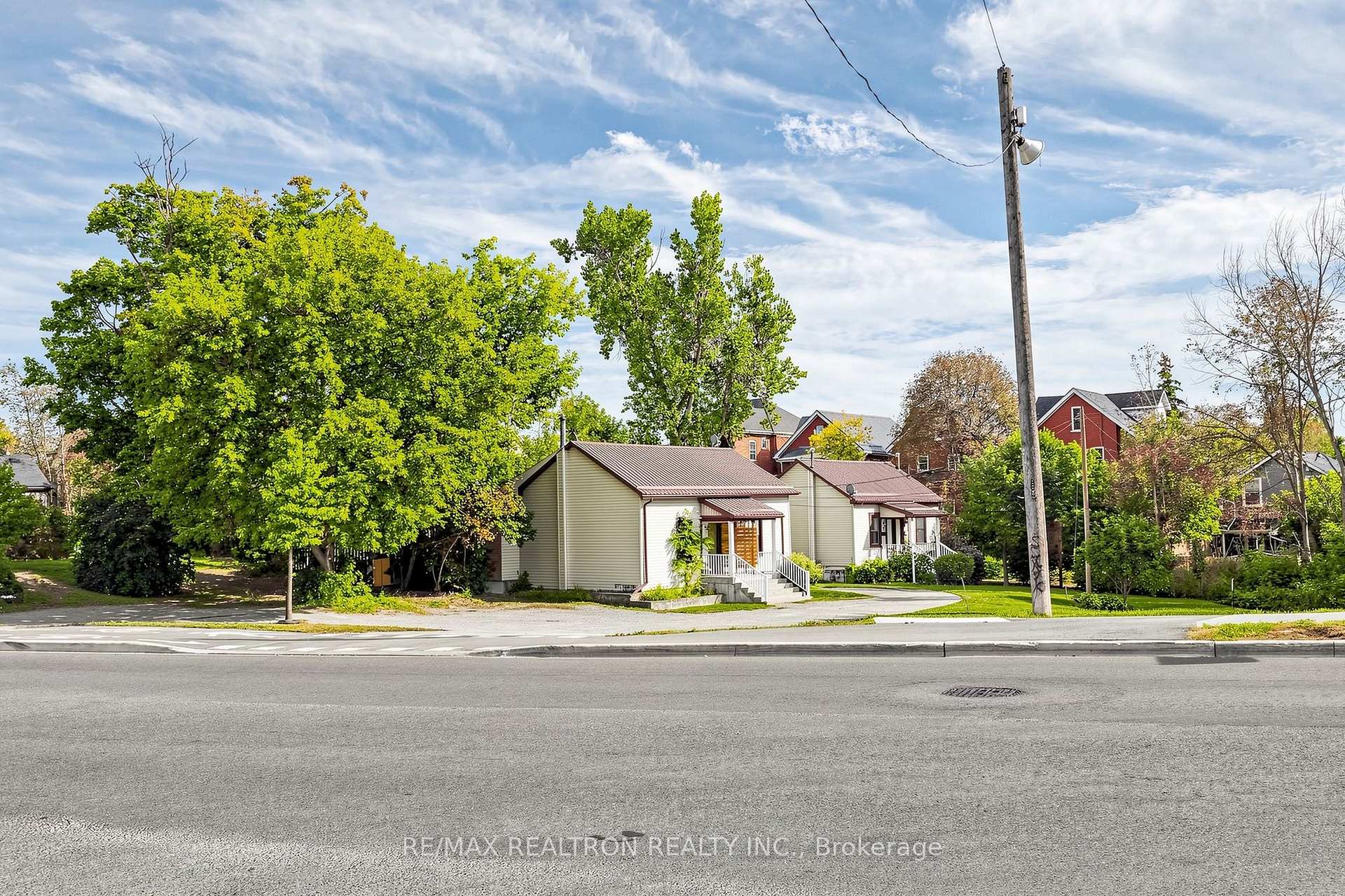 Photo 38 of 185 Parkhill Road, Peterborough, Town Ward 3 — HOMEH