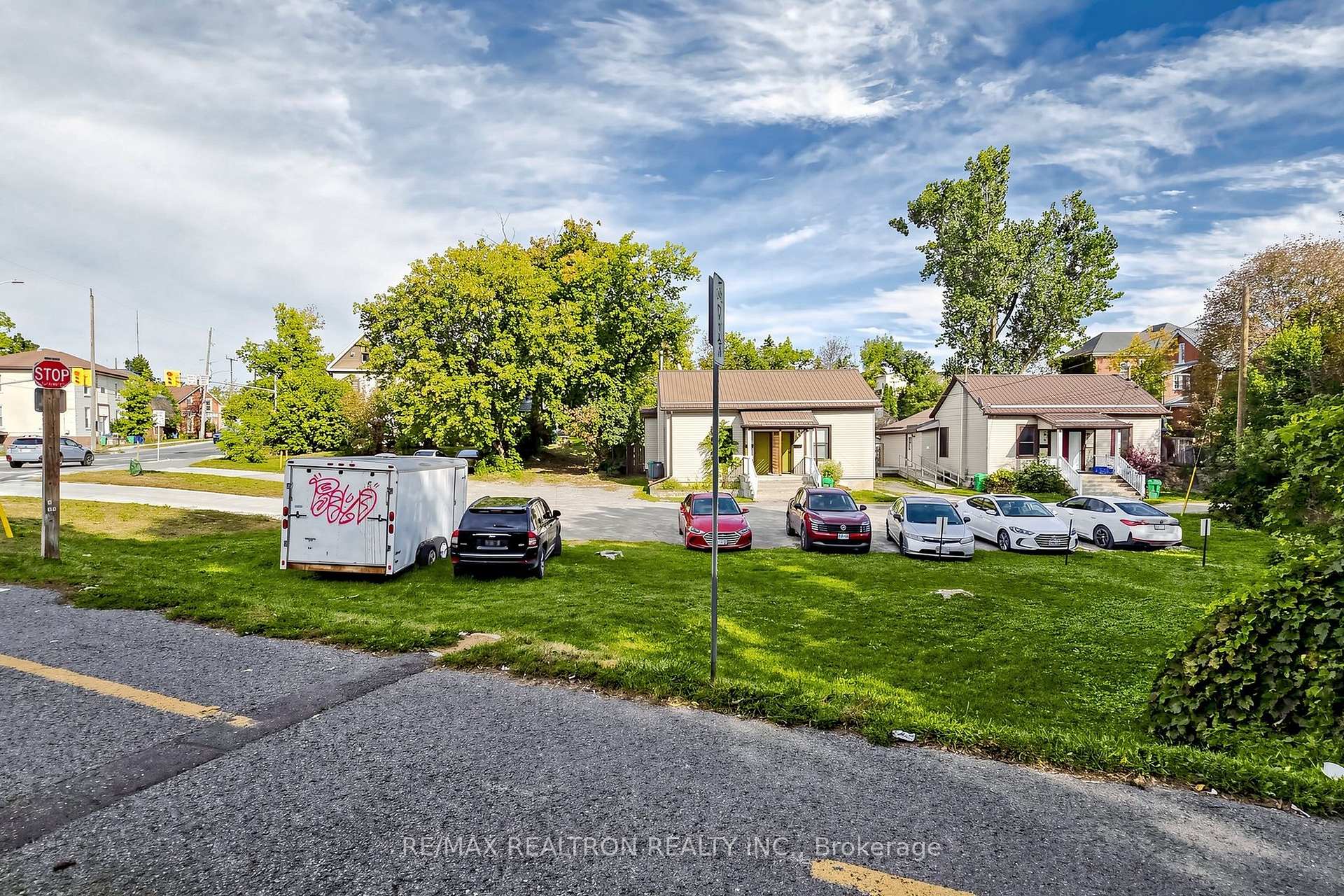 Photo 5 of 185 Parkhill Road, Peterborough, Town Ward 3 — HOMEH