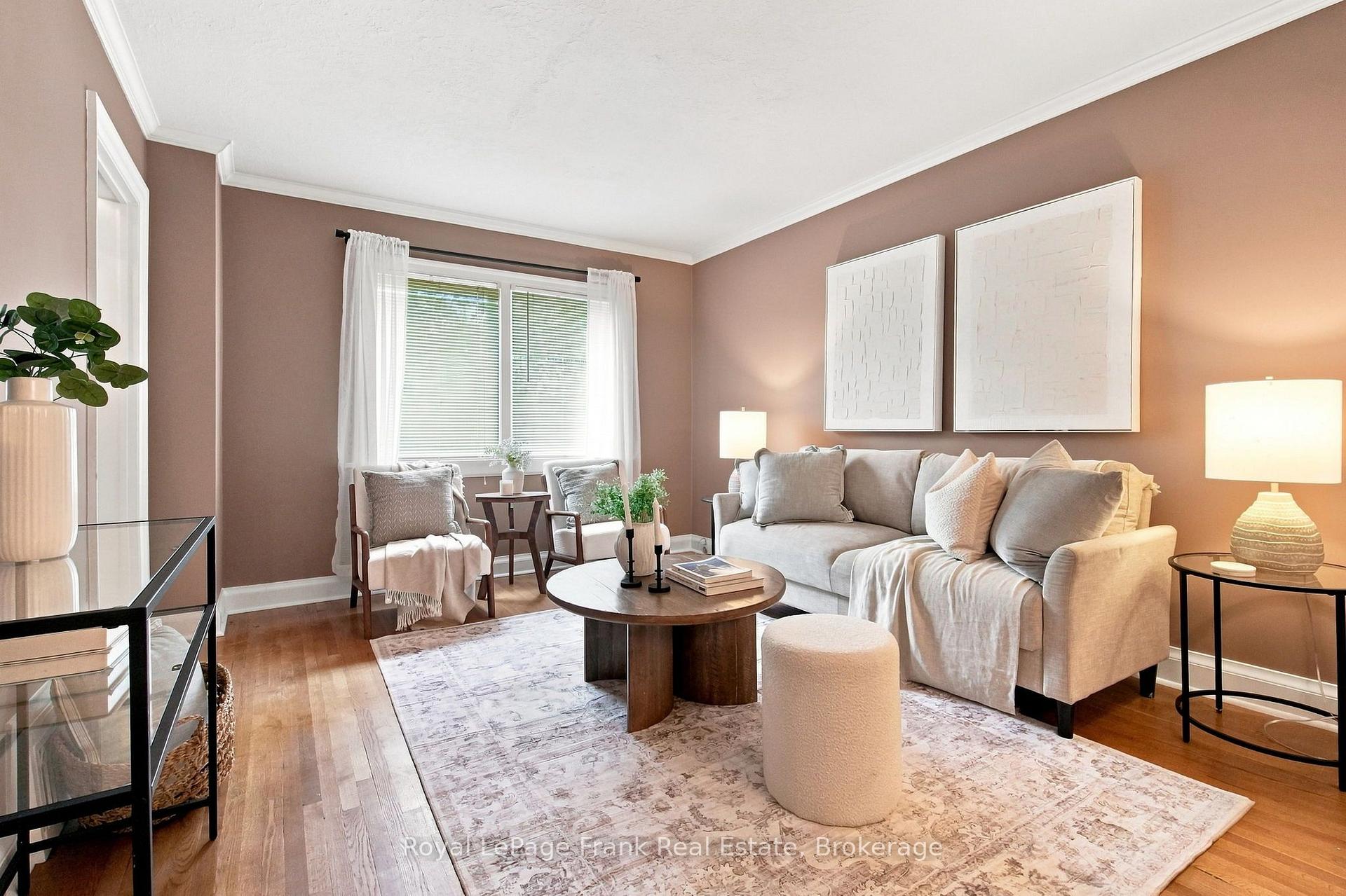 Photo 7 of 126 Lauder Road, Oshawa, O'Neill — HOMEH