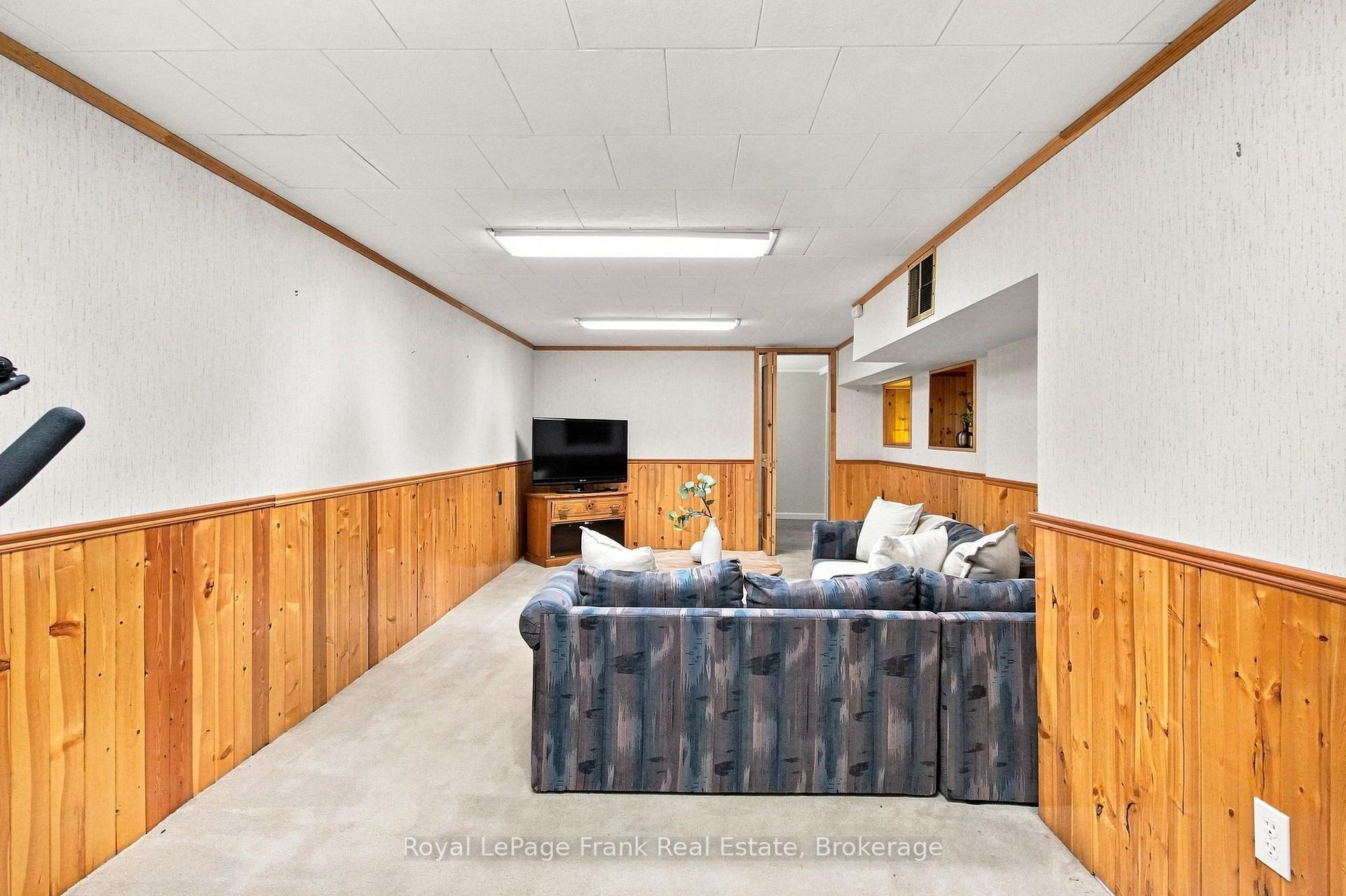 Photo 26 of 126 Lauder Road, Oshawa, O'Neill — HOMEH
