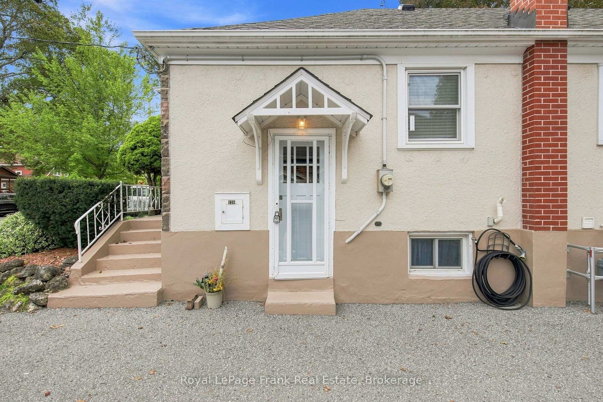 Photo 34 of 126 Lauder Road, Oshawa, O'Neill — HOMEH