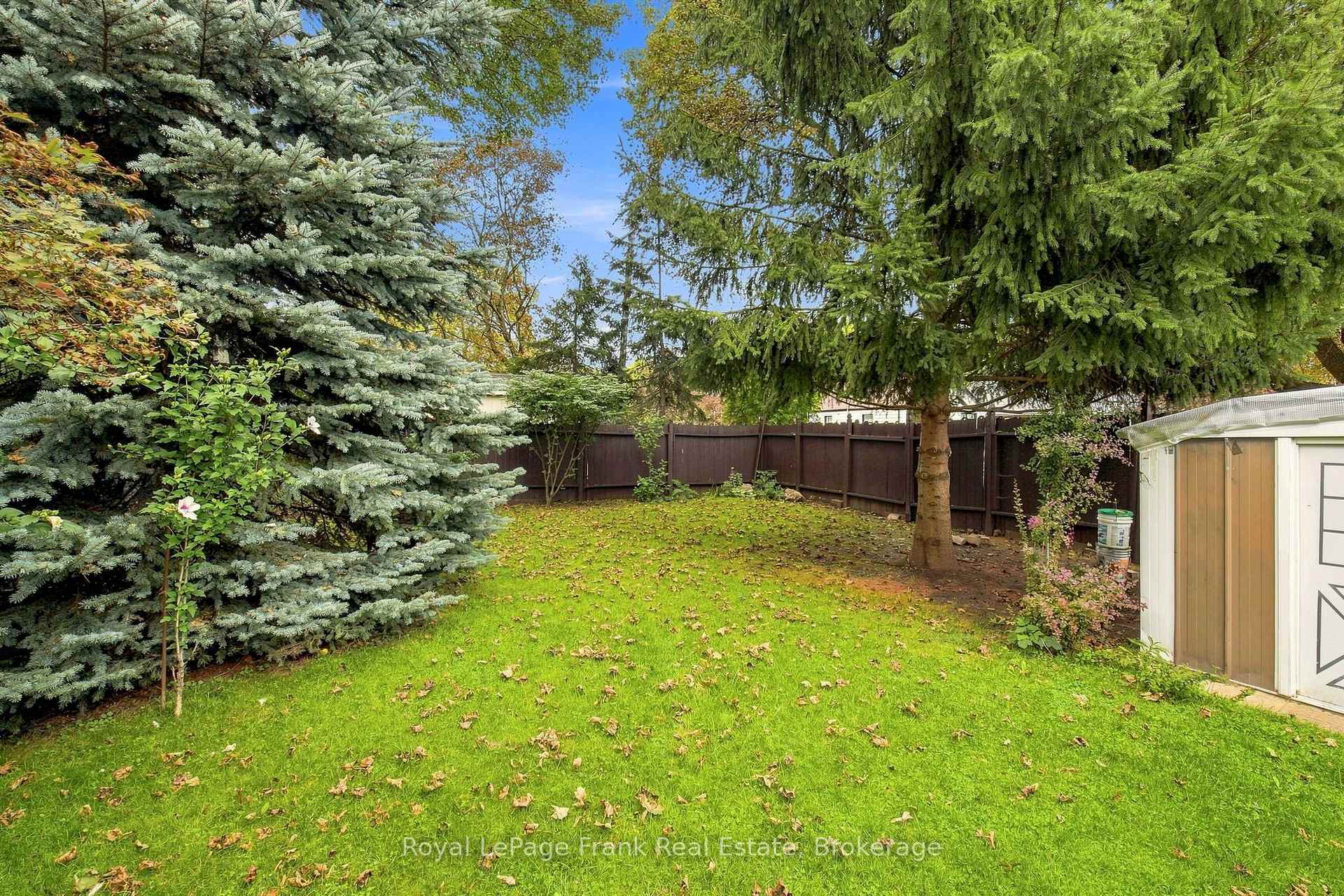 Photo 38 of 126 Lauder Road, Oshawa, O'Neill — HOMEH