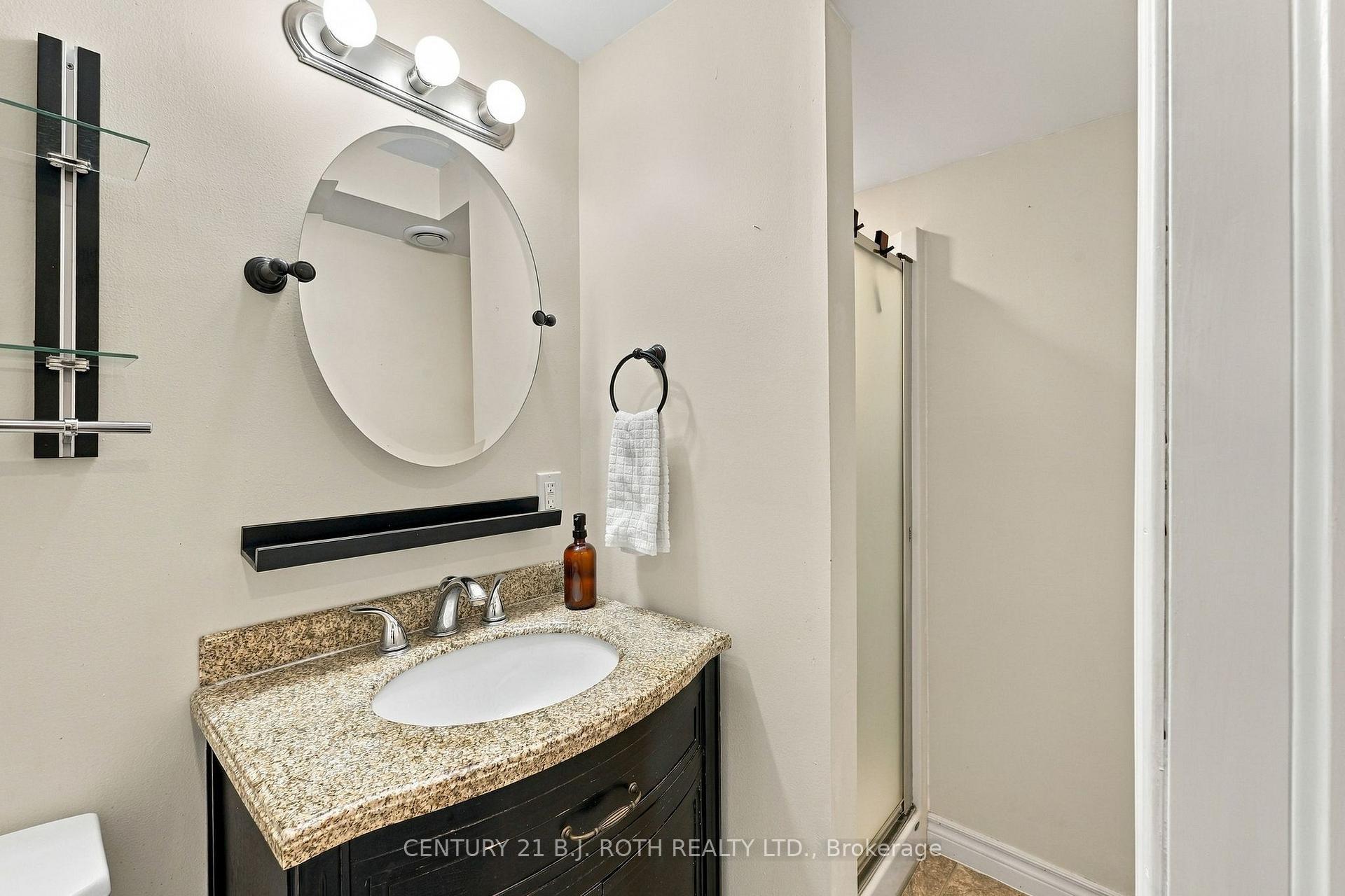 Photo 24 of 75 Courtney Crescent, Barrie, Painswick South — HOMEH
