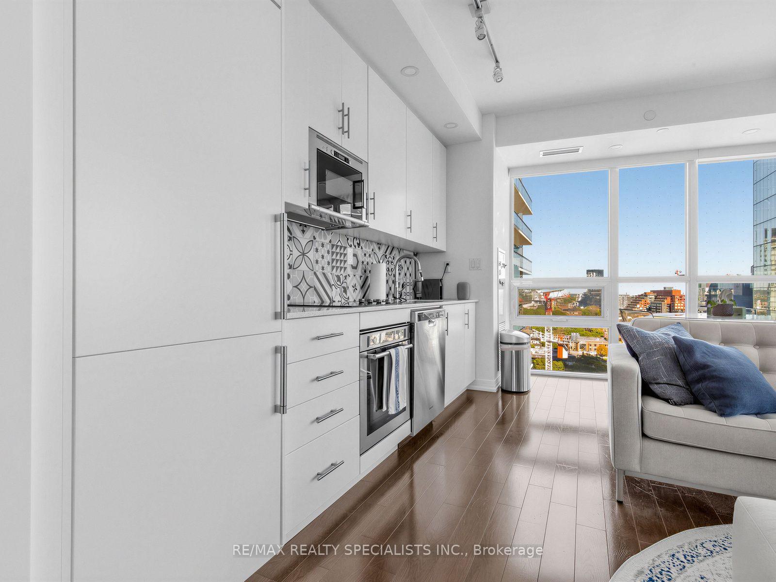 Photo 14 of Unit 1711, 460 Adelaide Street E, Toronto, Moss Park — HOMEH