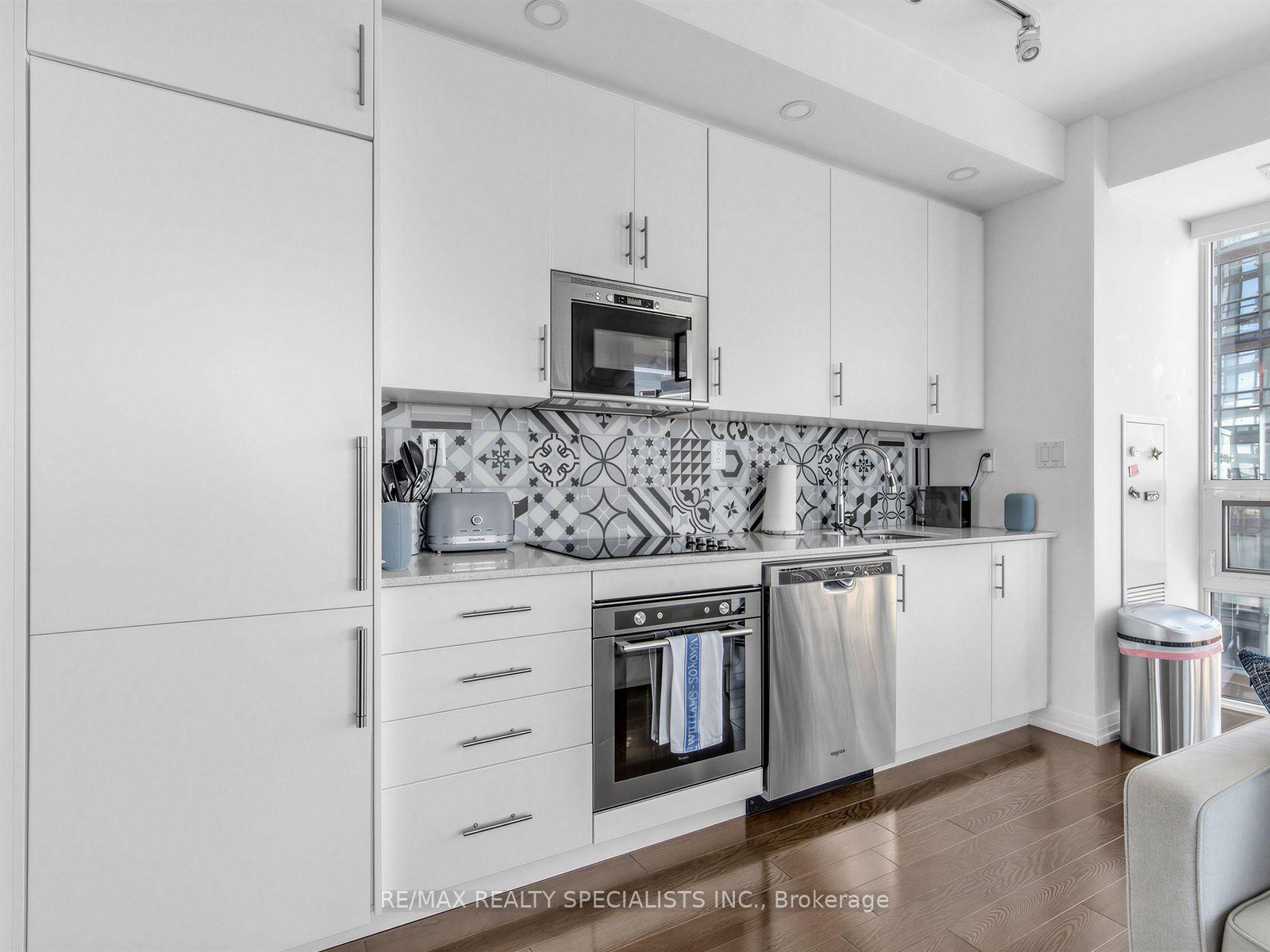 Photo 15 of Unit 1711, 460 Adelaide Street E, Toronto, Moss Park — HOMEH