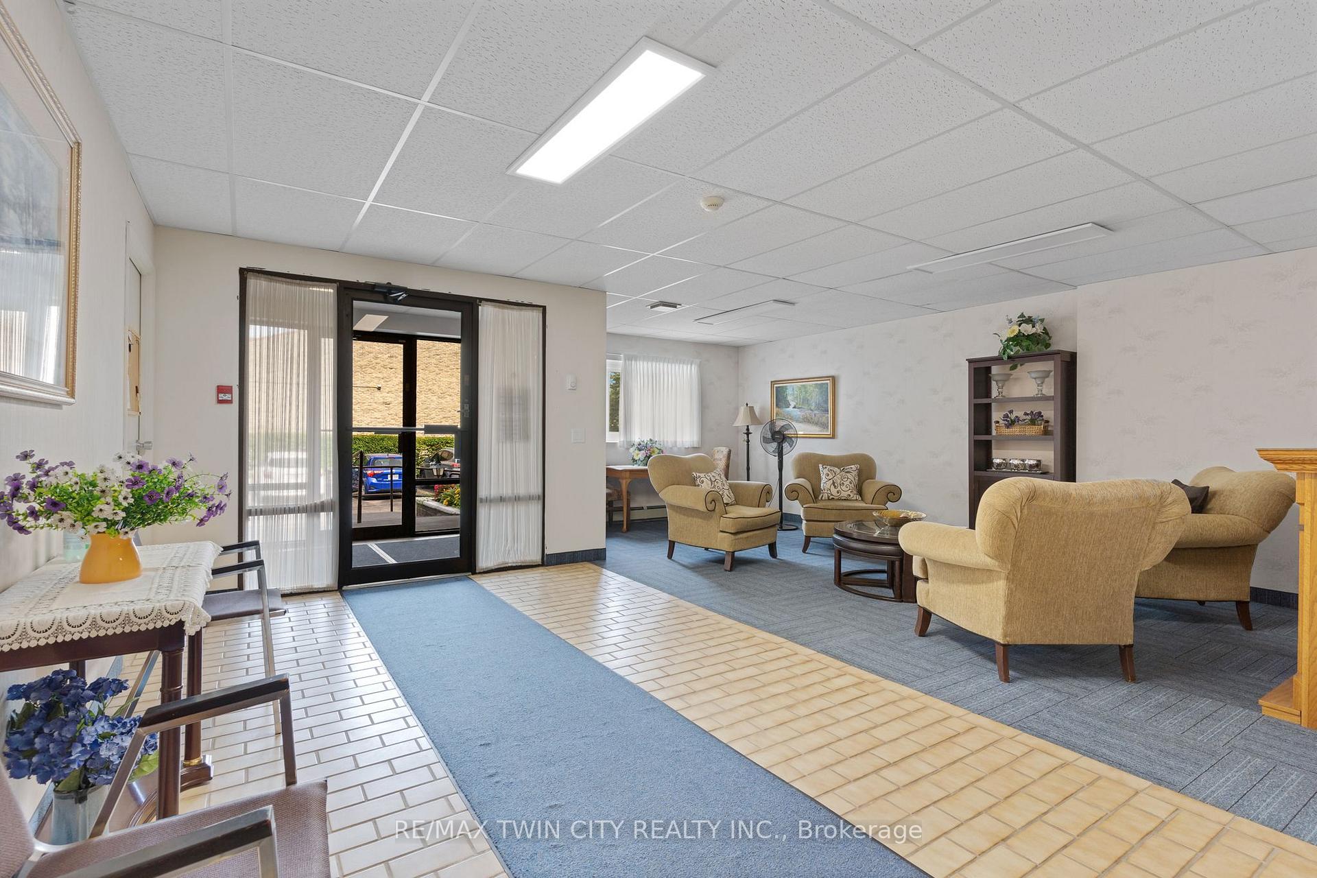 Photo 4 of Unit 206, 67 Breckenridge Drive, Kitchener, Heritage Park - Kitchener — HOMEH