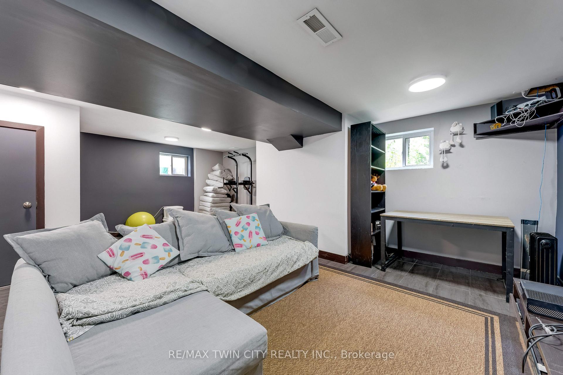 Photo 33 of 57 Peppler Street, Waterloo, Downtown Waterloo — HOMEH