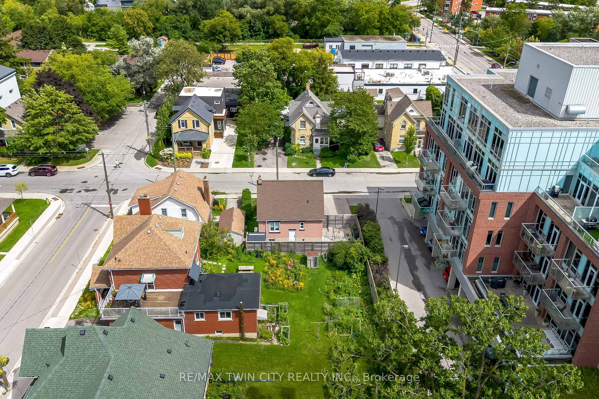Photo 46 of 57 Peppler Street, Waterloo, Downtown Waterloo — HOMEH
