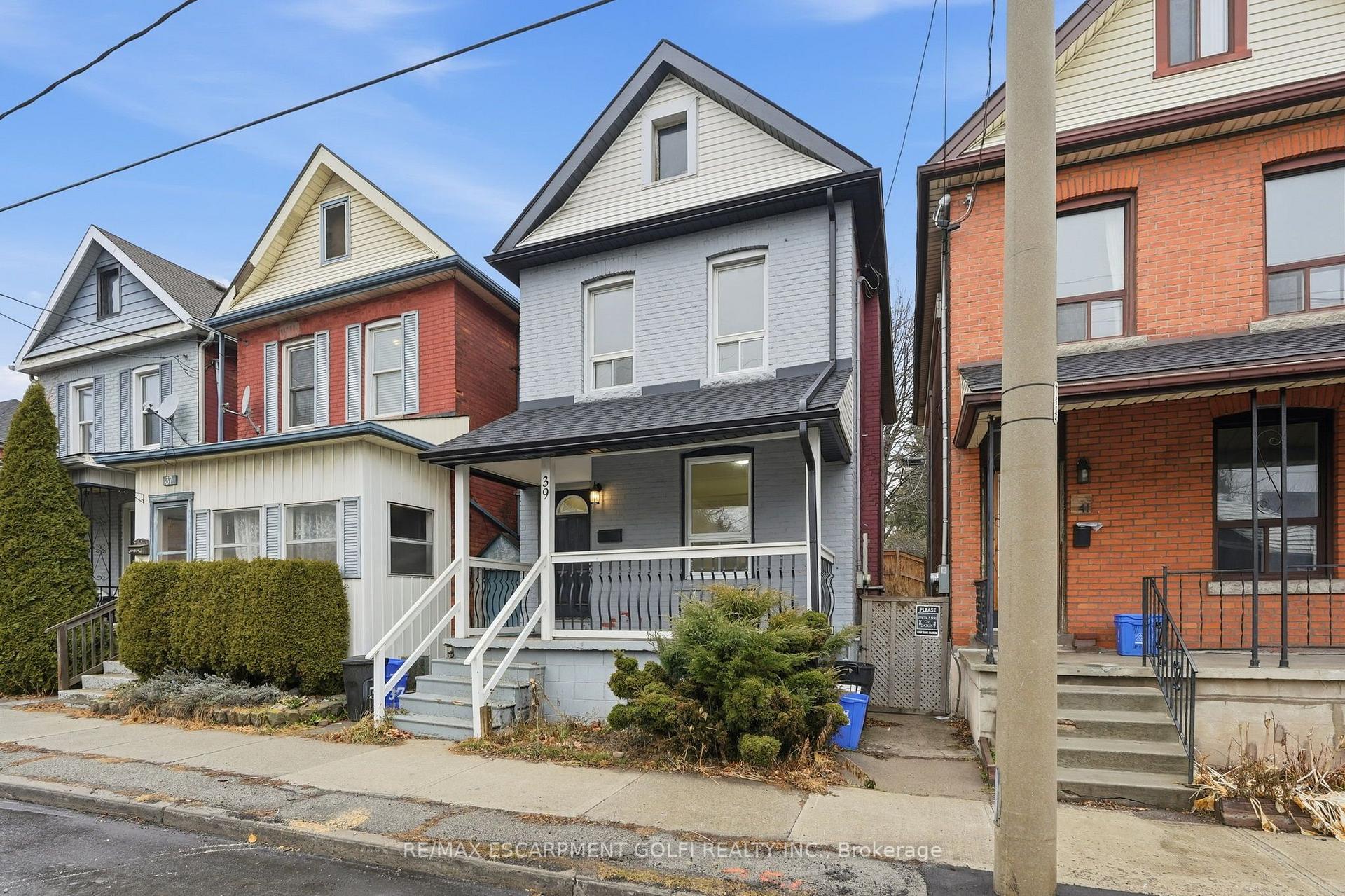 Photo of 39 Burlington Street E