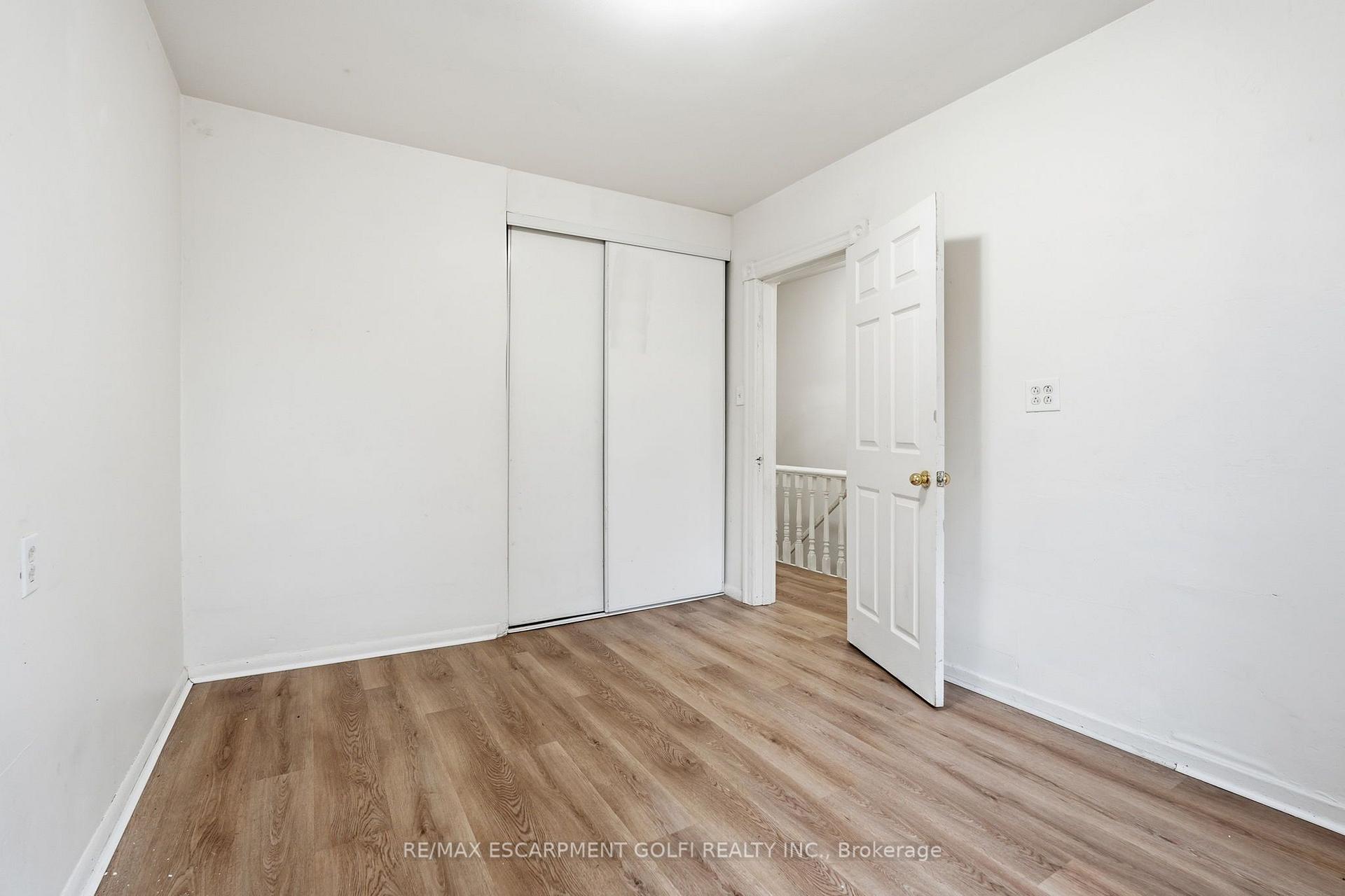 Photo 16 of 39 Burlington Street E, Hamilton, North End — HOMEH