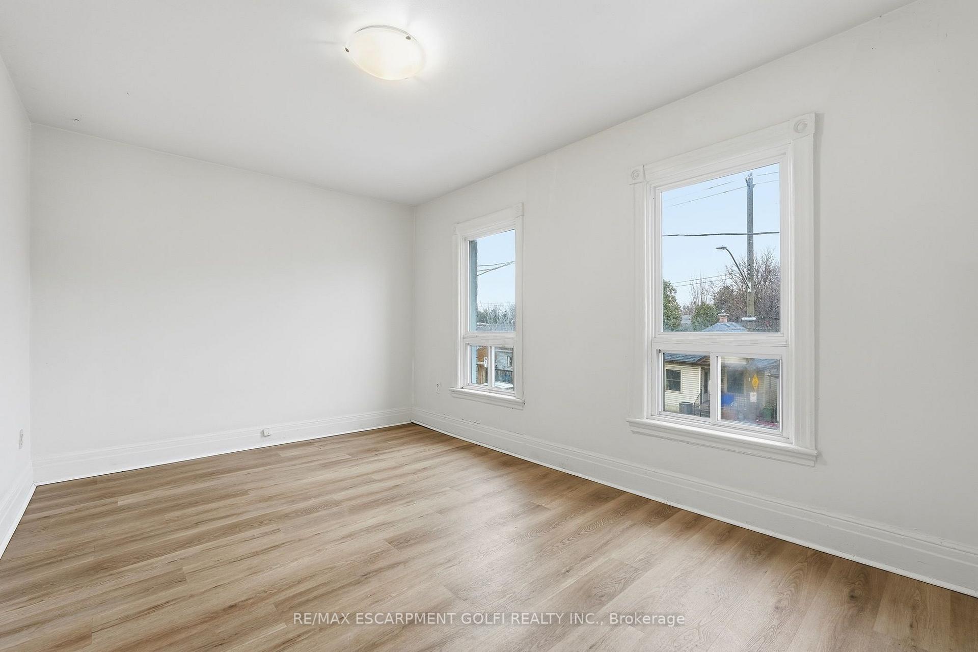 Photo 21 of 39 Burlington Street E, Hamilton, North End — HOMEH