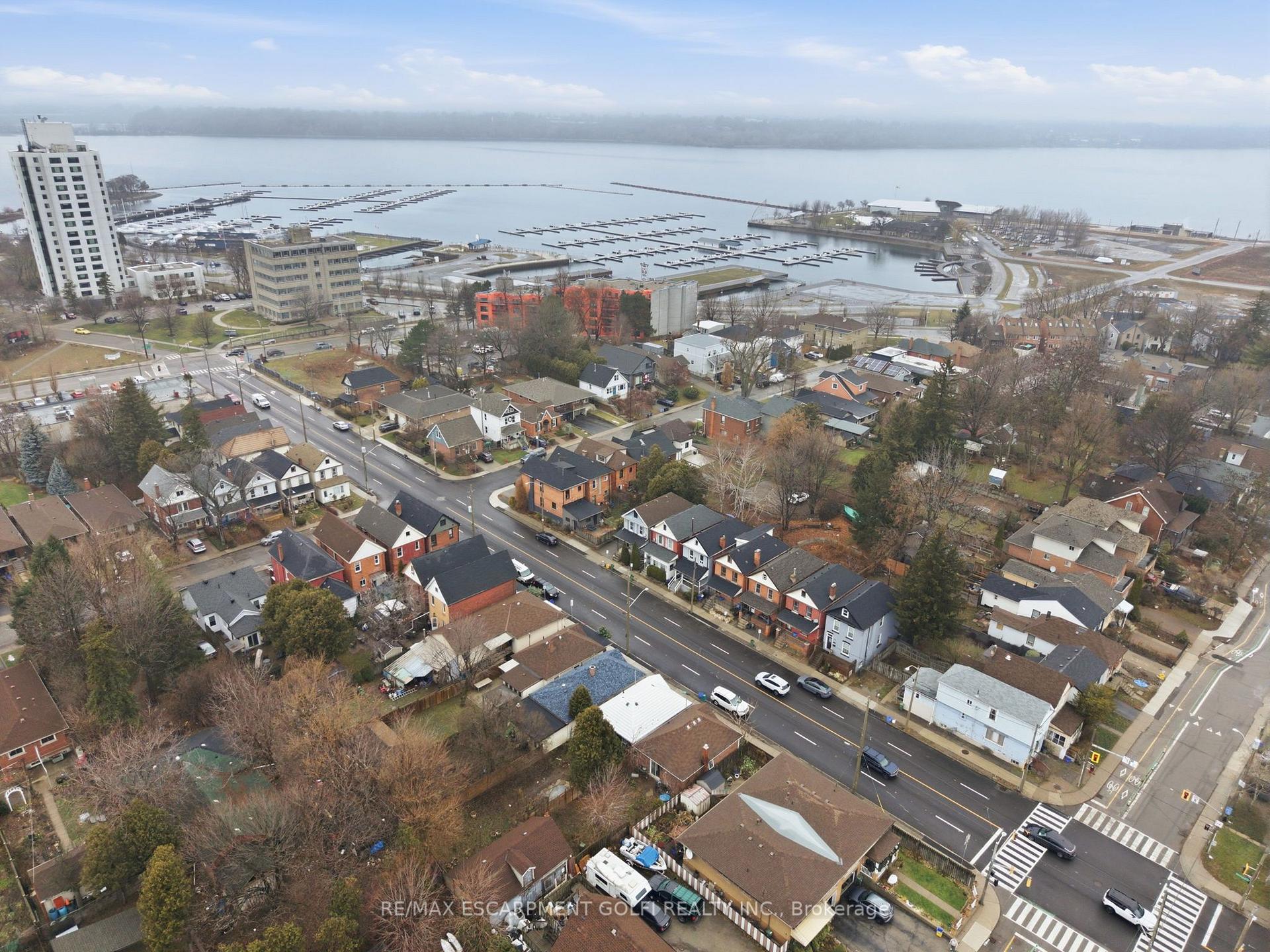 Photo 33 of 39 Burlington Street E, Hamilton, North End — HOMEH