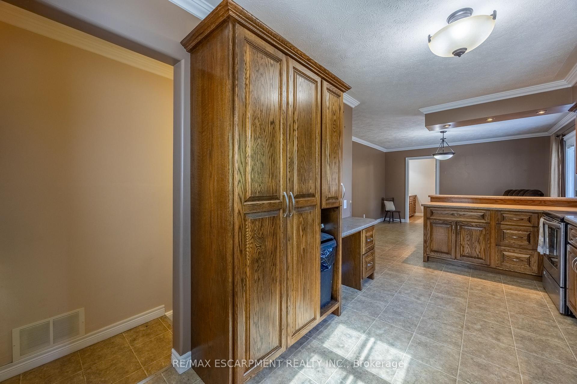 Photo 9 of 14 Carrick Street, Haldimand — HOMEH