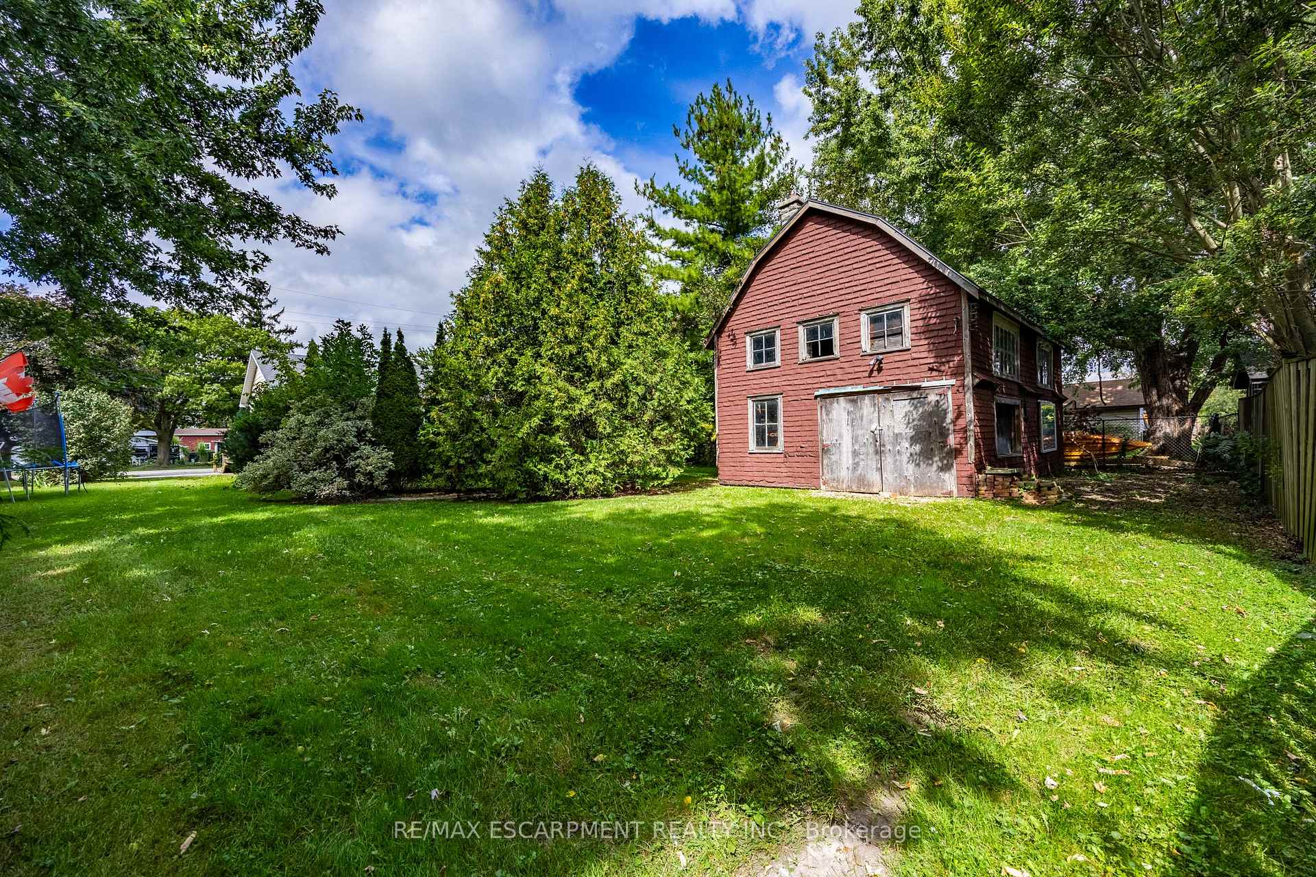 Photo 32 of 14 Carrick Street, Haldimand — HOMEH